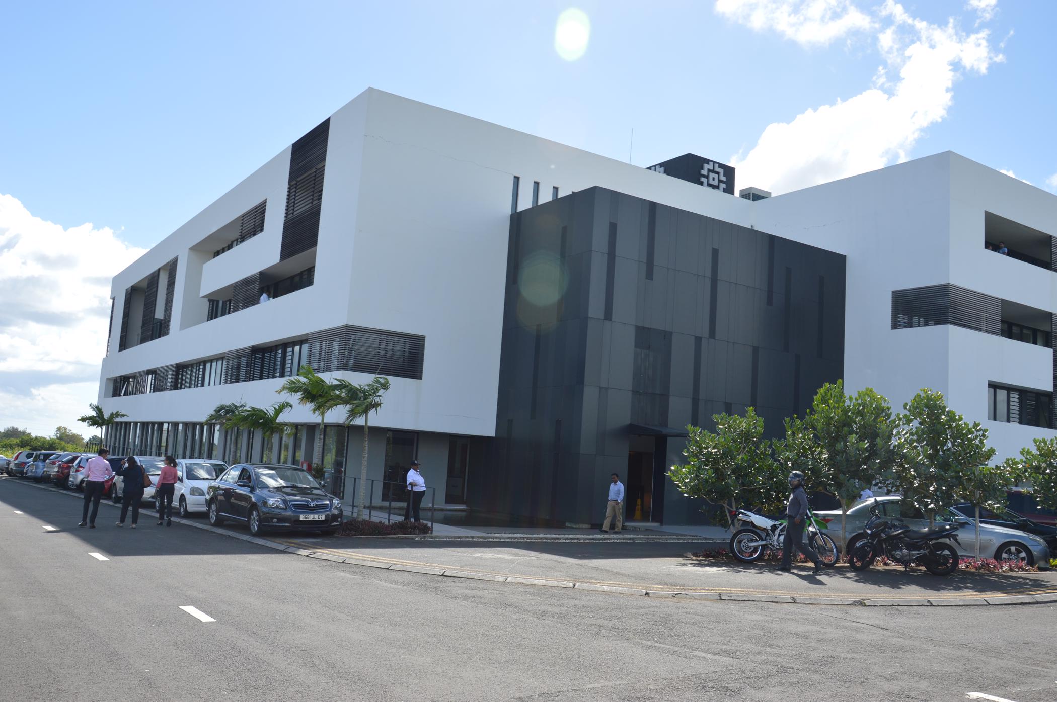 25 m&sup2; commercial office to rent in Ebene (Mauritius)