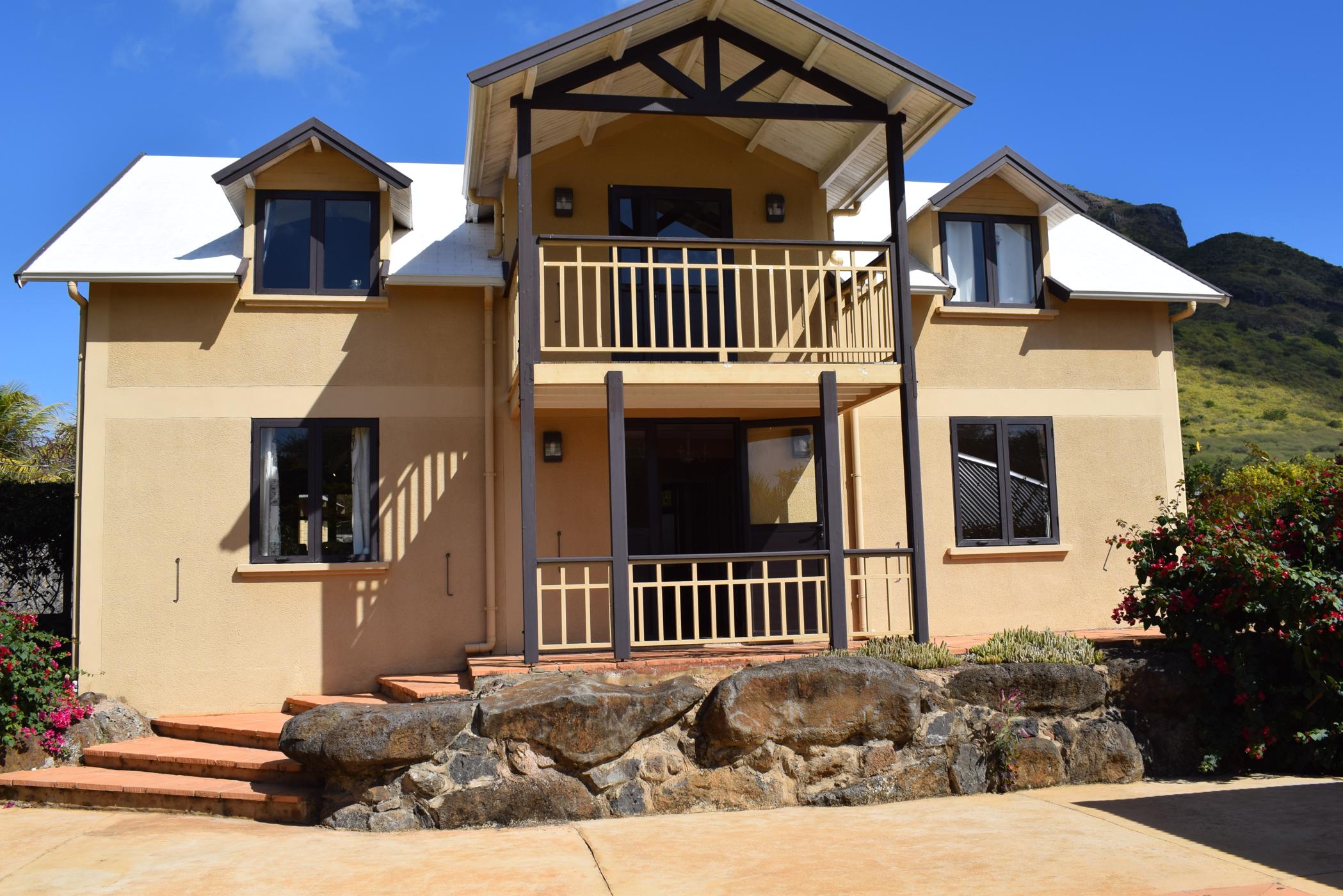 4 bedroom house for sale in Black River (Mauritius)