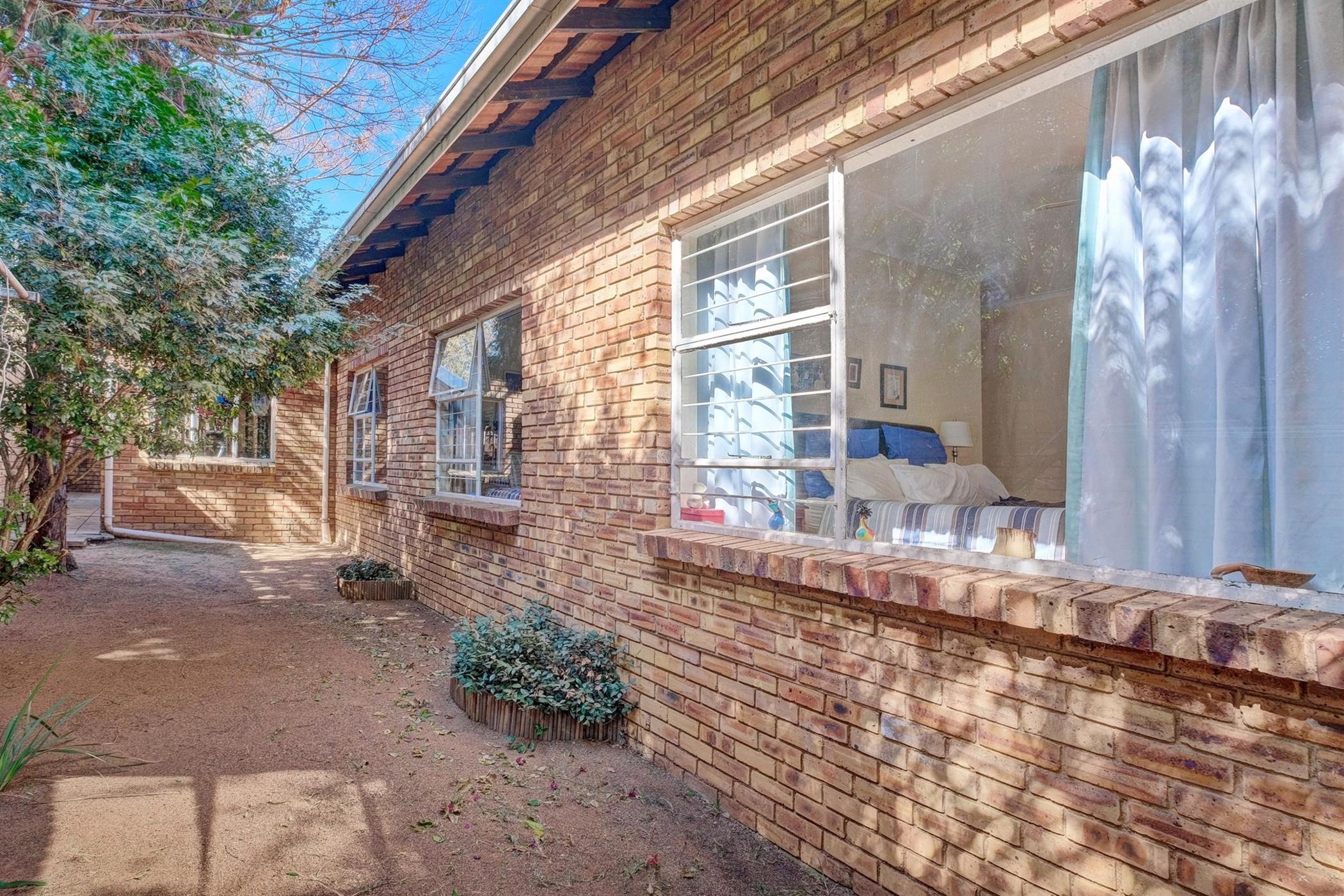 3 Bedroom Cluster House For Sale Ferndale (Randburg) 1RG1449771