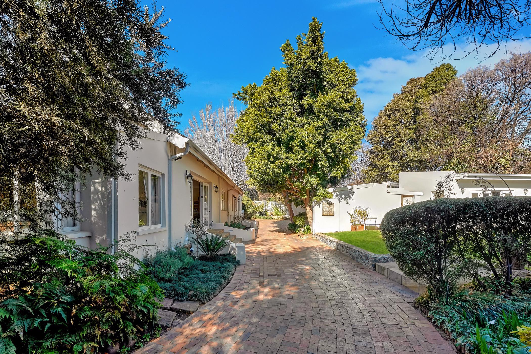 6 Bedroom House For Sale Dunkeld HP1311364 Pam Golding Properties