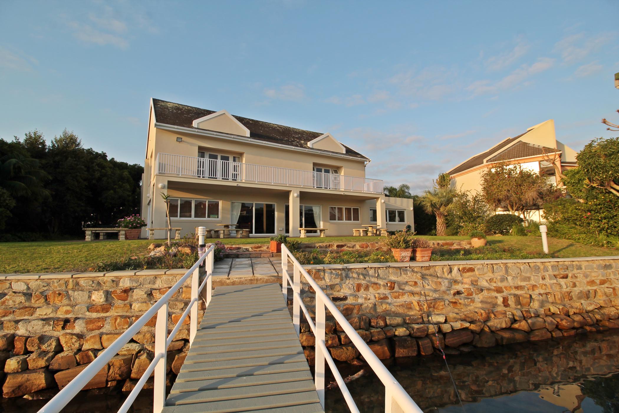 6 bedroom house for sale in Royal Alfred Marina