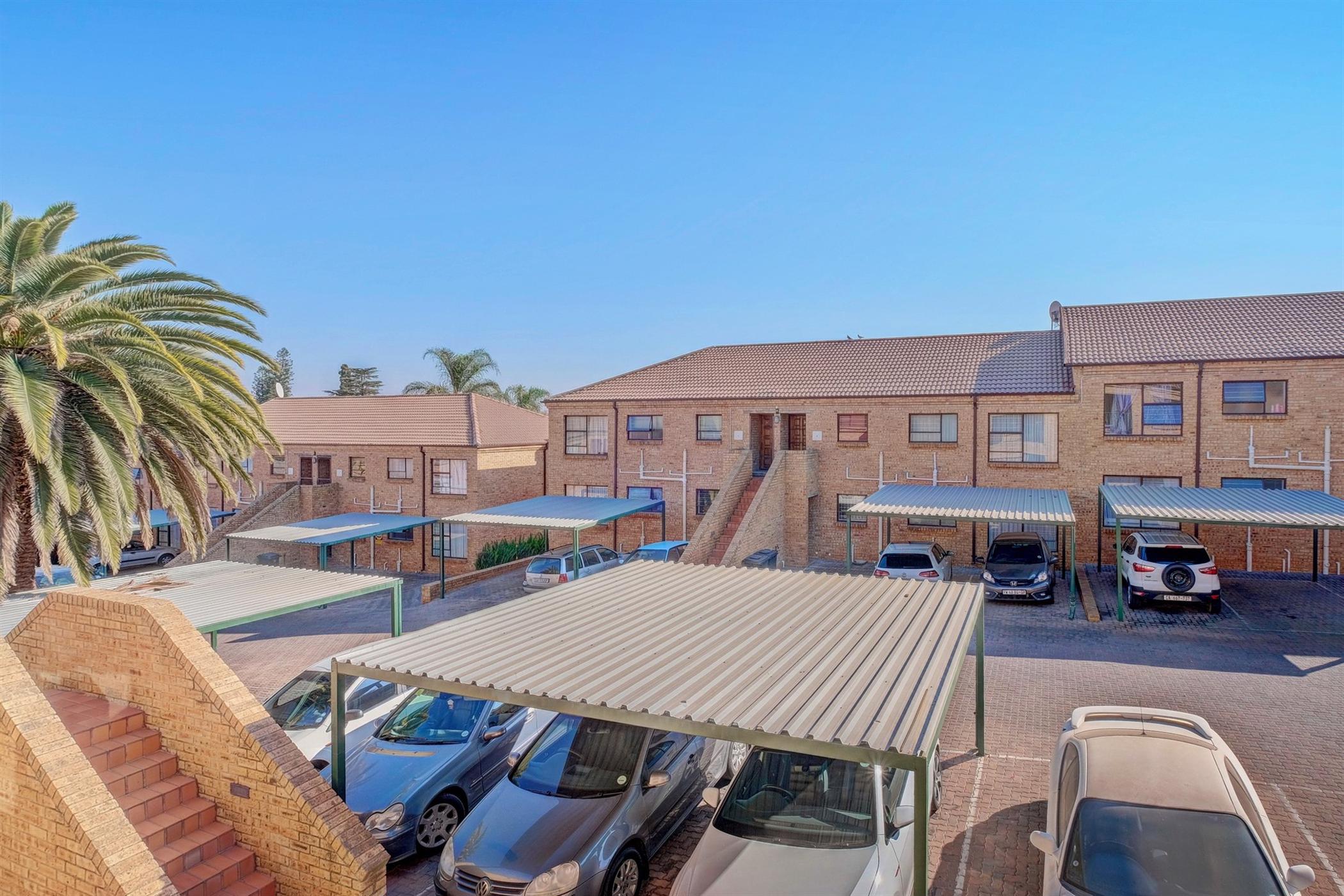 2 Bedroom Apartment For Sale Ferndale (Randburg) 1RG1451608 Pam