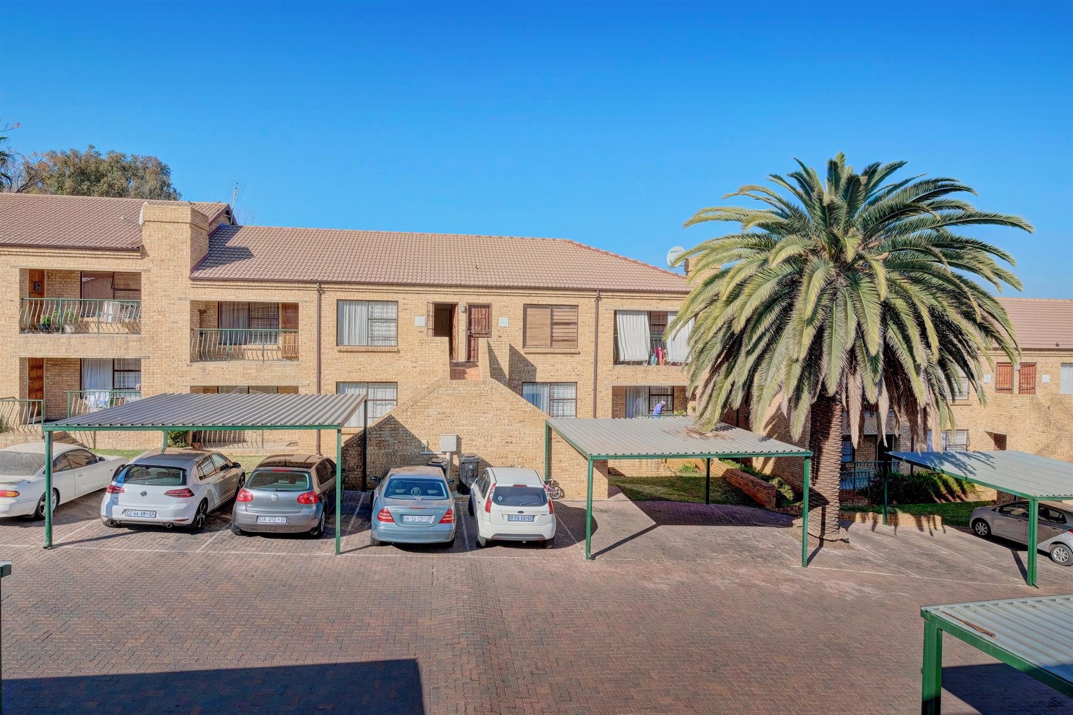 2 Bedroom Apartment For Sale Ferndale (Randburg) 1RG1451608 Pam