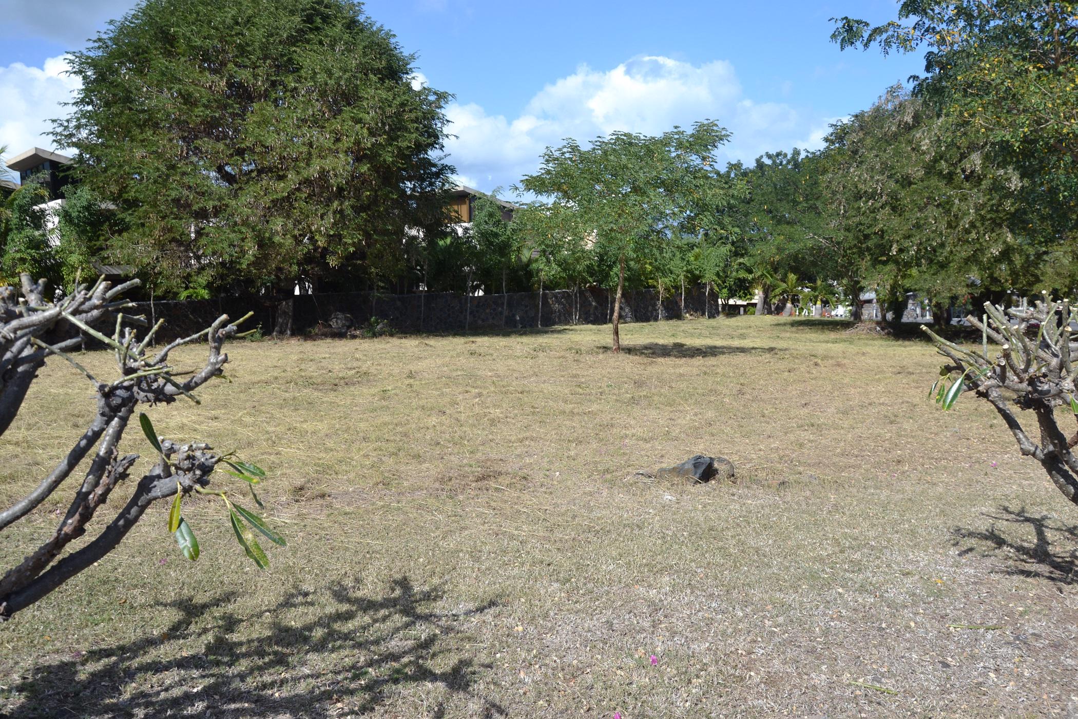 2210 m&sup2; vacant land for sale in Black River (Mauritius)