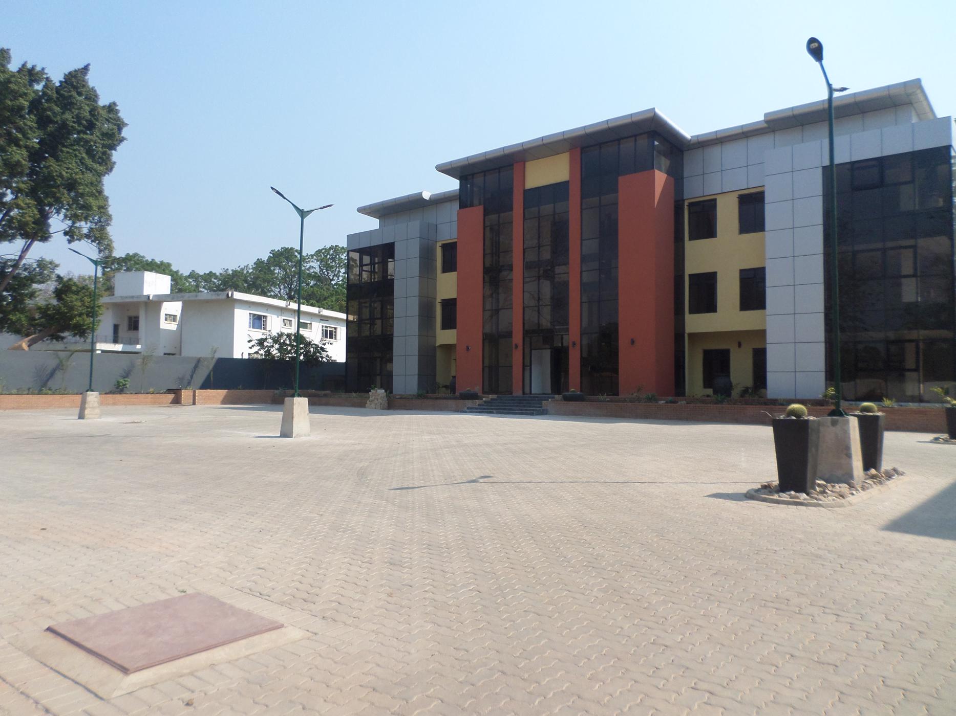 220 m2 Commercial Office To Rent Kabulonga (Zambia) 3ZA1453012