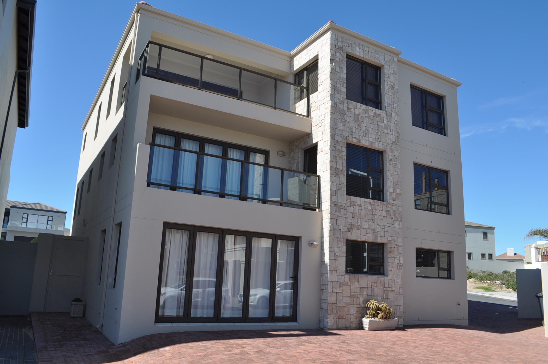 5 Bedroom House For Sale Calypso Beach LA1625811 Pam Golding