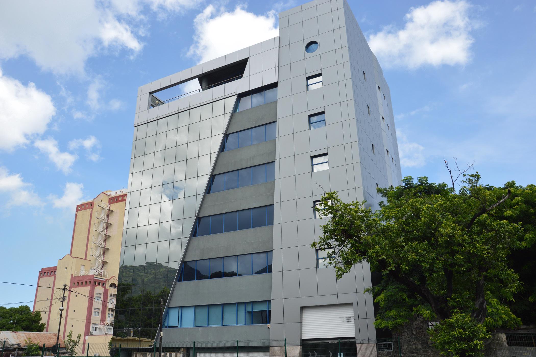 717 m&sup2; commercial office to rent in Port Louis (Port Louis, Mauritius)
