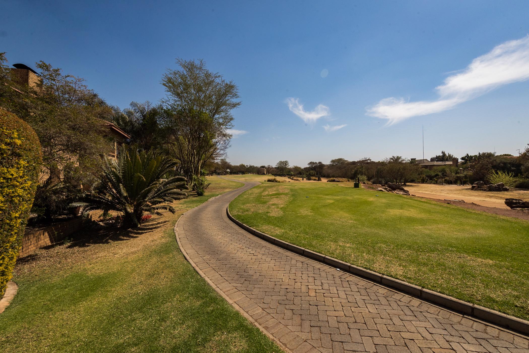 5 Bedroom House For Sale Centurion Golf Estate CN1454040 Pam