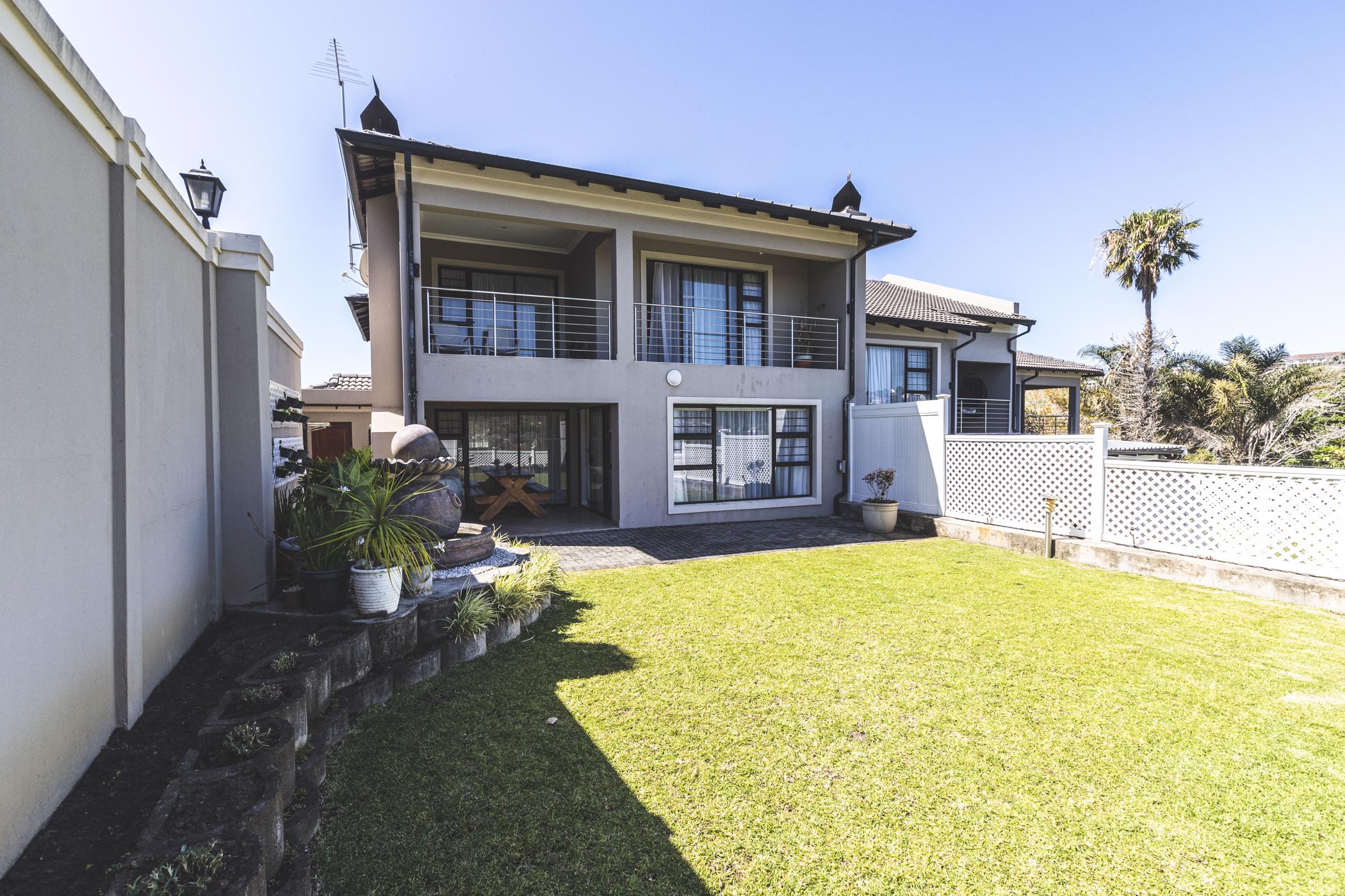 3 Bedroom Townhouse For Sale Beacon Bay 1ET1460917 Pam Golding Properties 3 Bedroom Townhouse For Sale Beacon Bay 1ET1460917 Pam Golding Properties