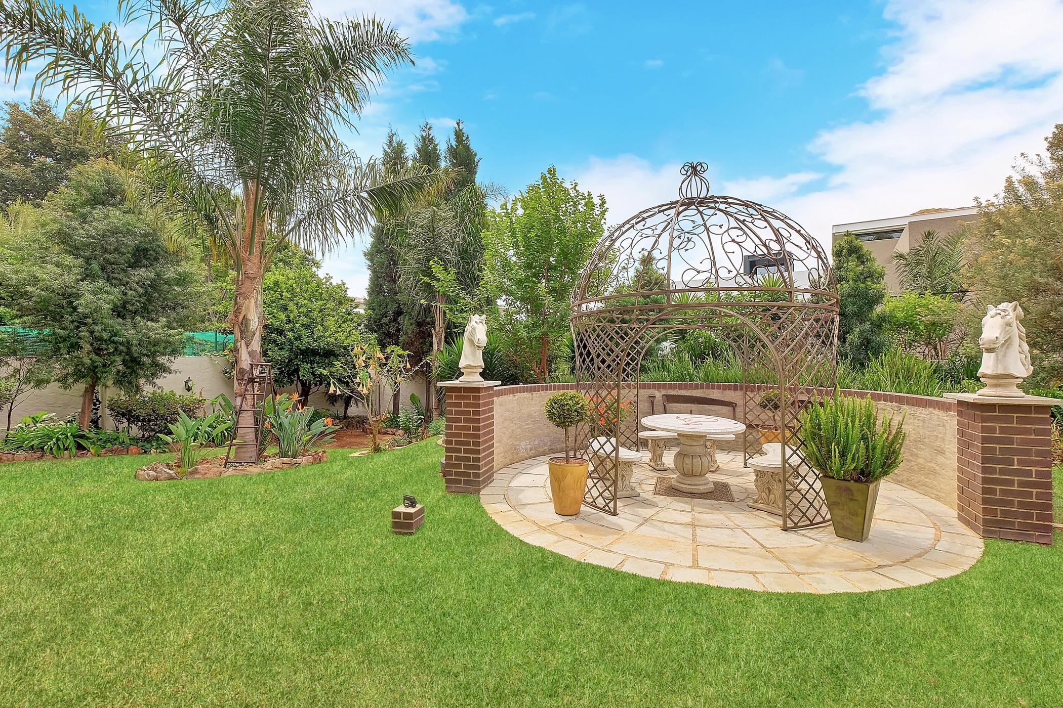 5 Bedroom House For Sale Hyde Park (Sandton) HP1459361 Pam