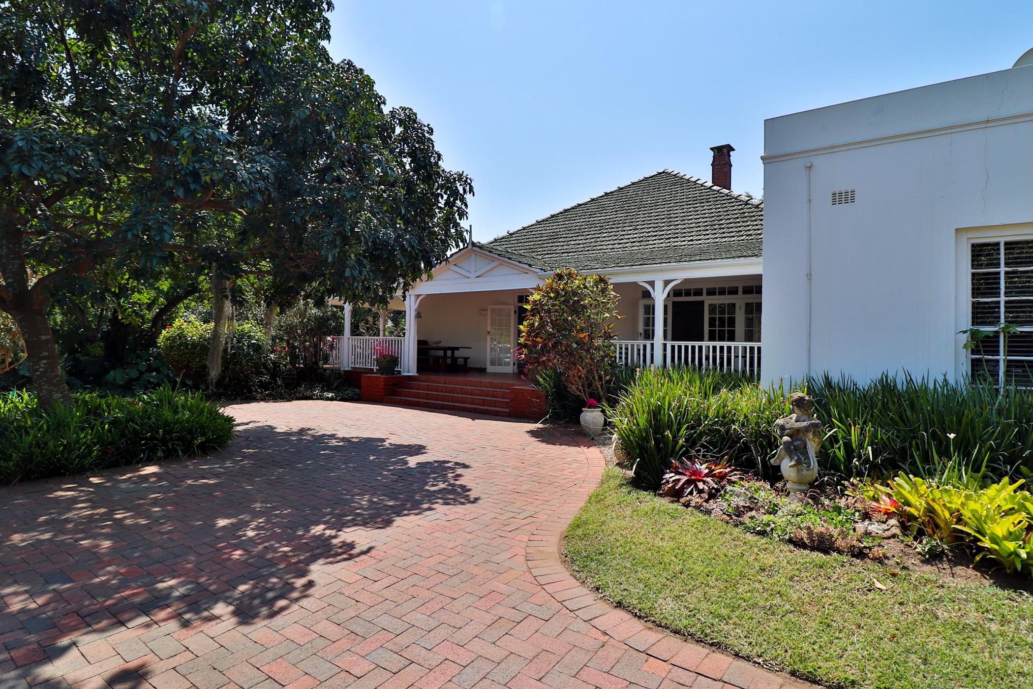 6 bedroom house for sale in Mount Edgecombe Country Estate