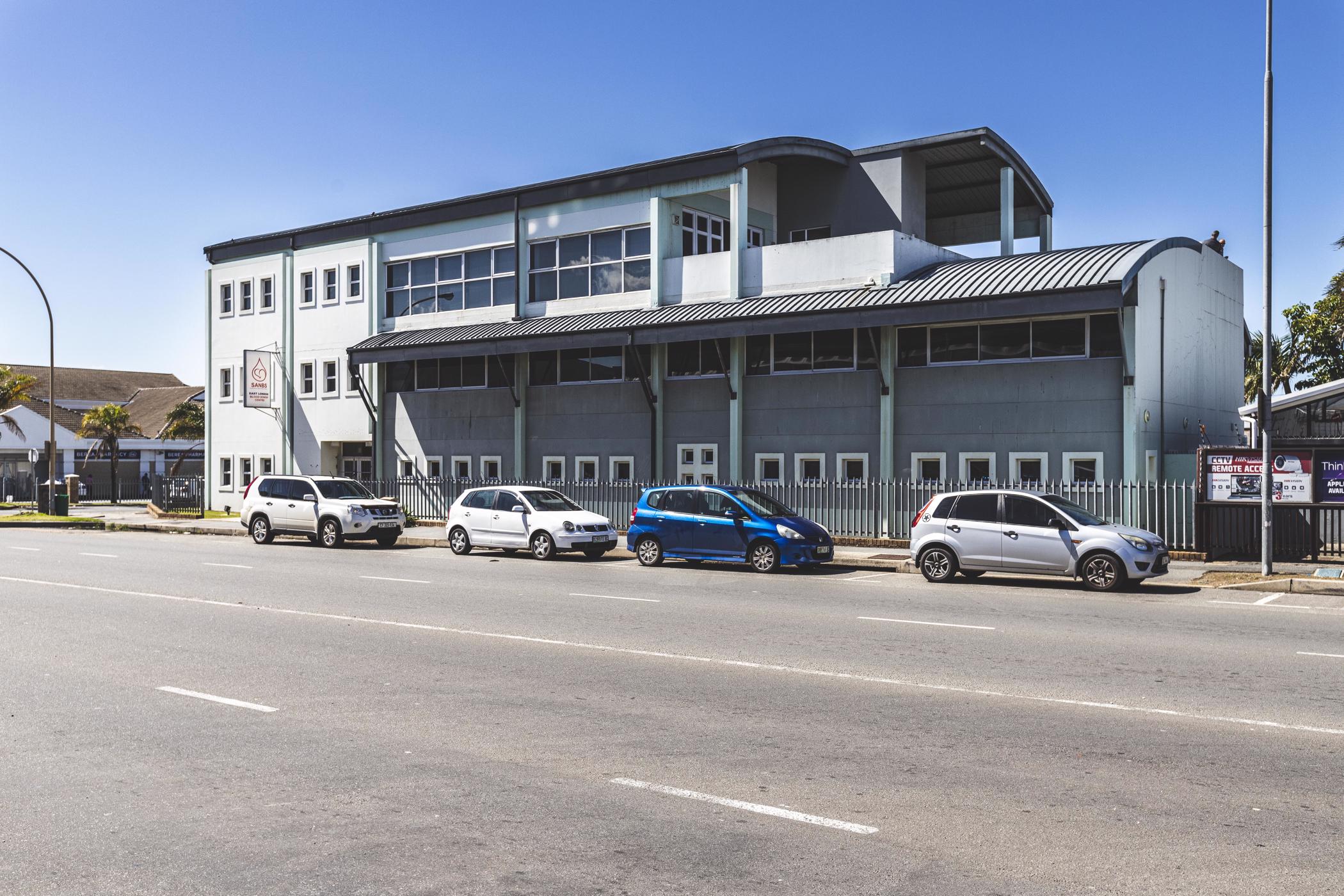 1222 m2 Commercial Office For Sale Berea (East London) 1ET1465197