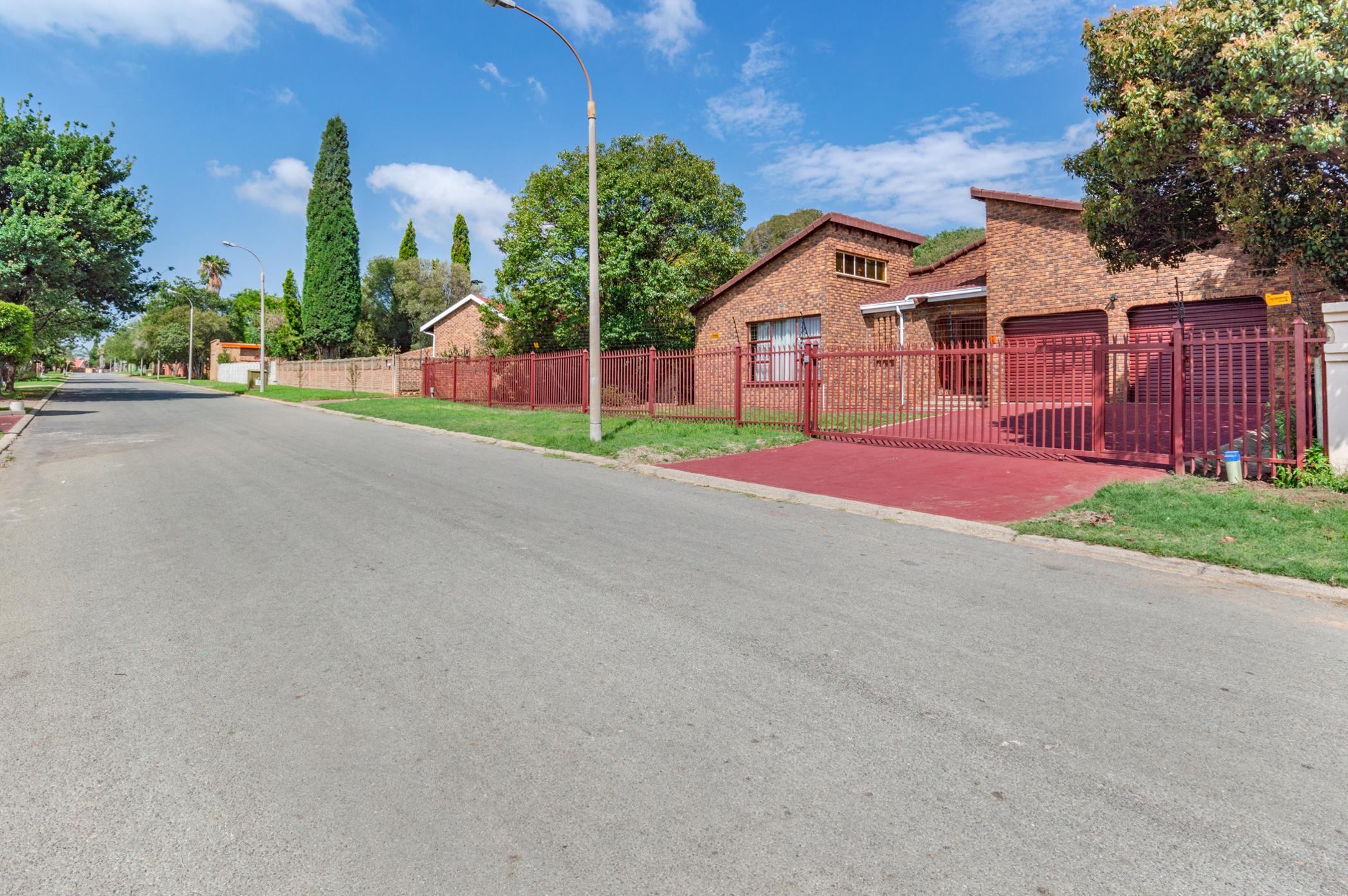 5 Bedroom House For Sale Norkem Park 1KQ1465119 Pam Golding