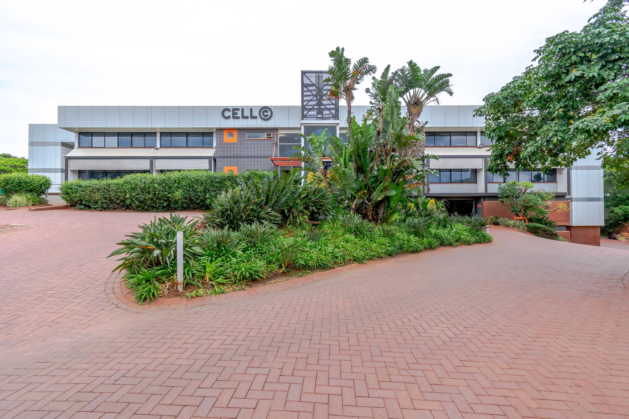 1704 m&sup2; commercial office for sale in La Lucia
