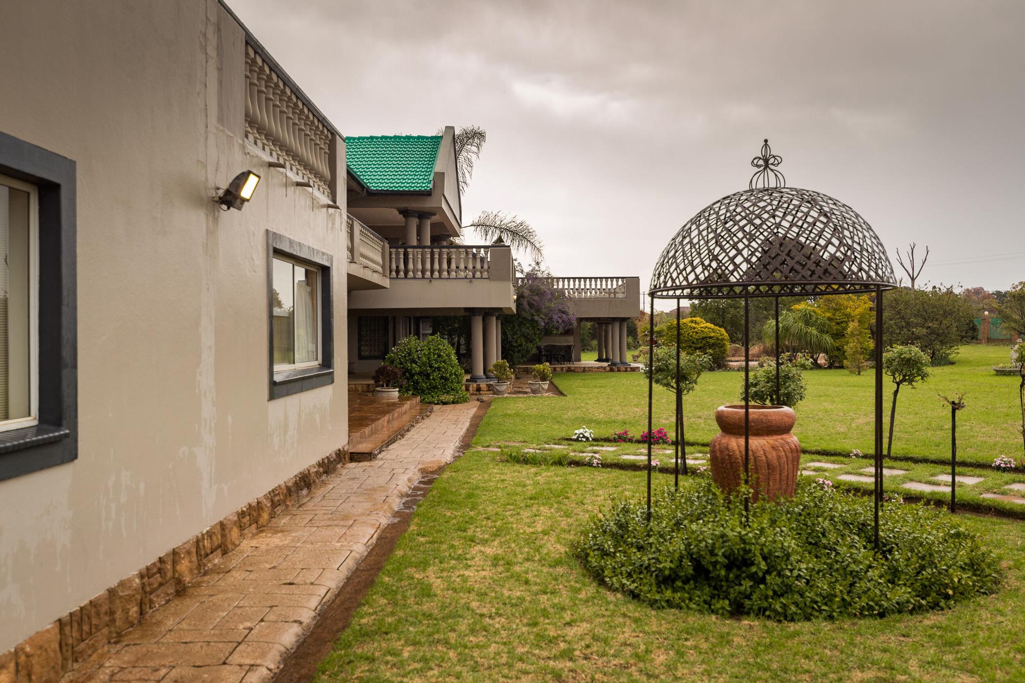 5 Bedroom House For Sale Grootfontein Country Estates PT1465365