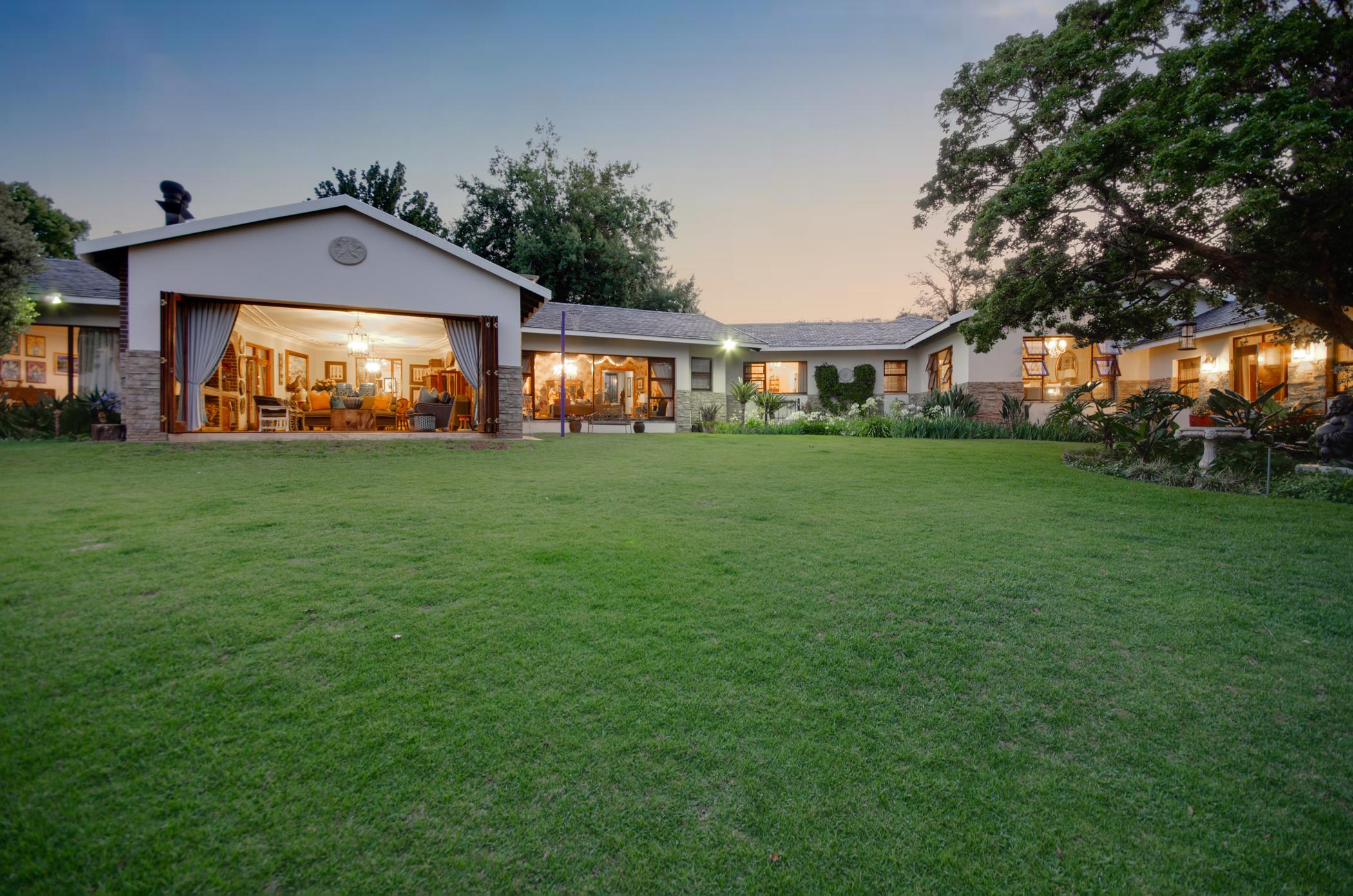 5 Bedroom House For Sale Hyde Park (Sandton) HP1459361 Pam