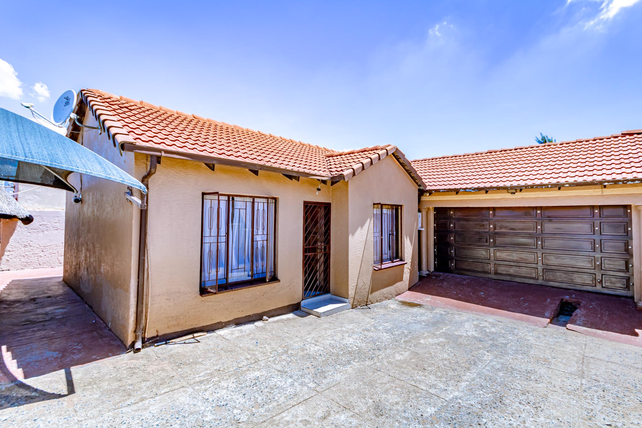 3 Bedroom House For Sale Birch Acres EN1574870 Pam Golding Properties