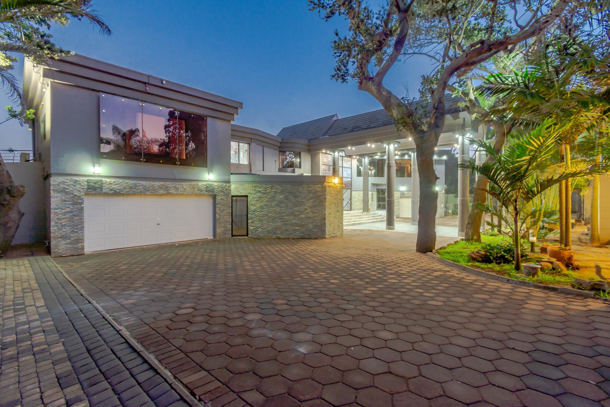 6 Bedroom Doublestorey House For Sale uMhlanga Rocks 1ND1481240