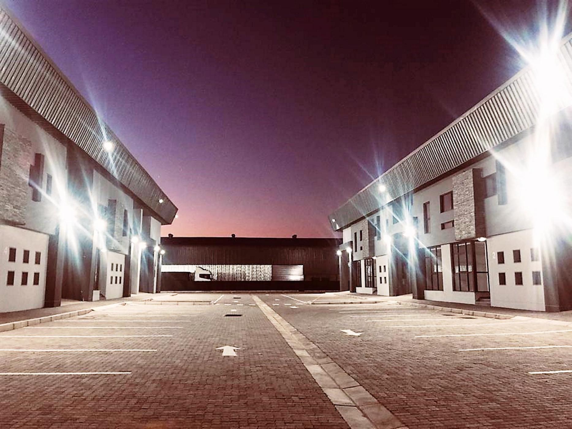 373 m&sup2; commercial industrial property to rent in Phakalane (Botswana)