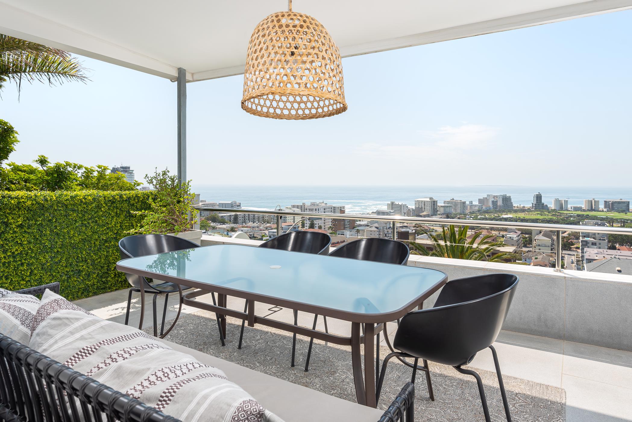 3 Bedroom Apartment For Sale Green Point (Cape Town) AS1482308