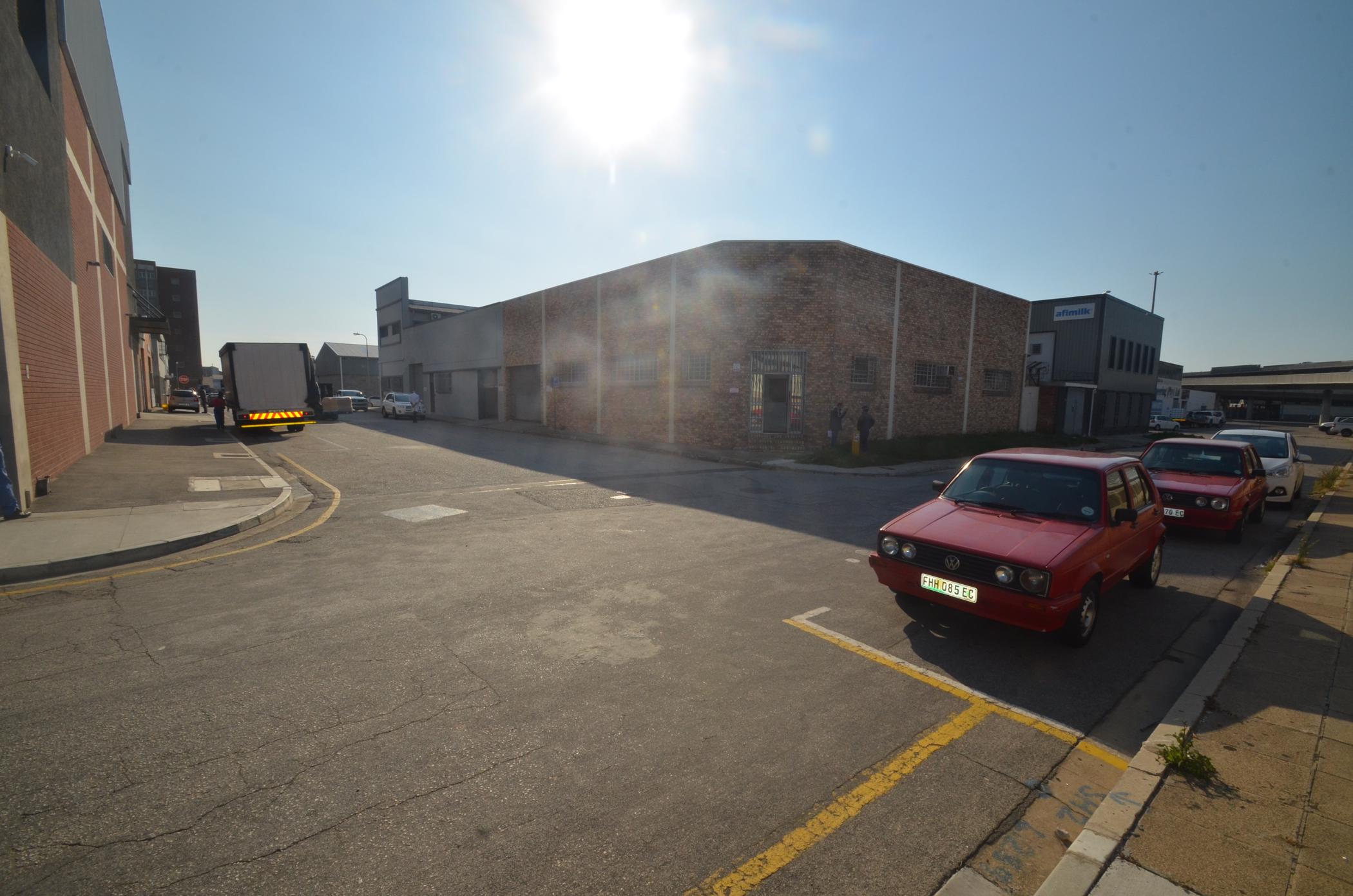 400 m2 Commercial Industrial Property To Rent North End (Port