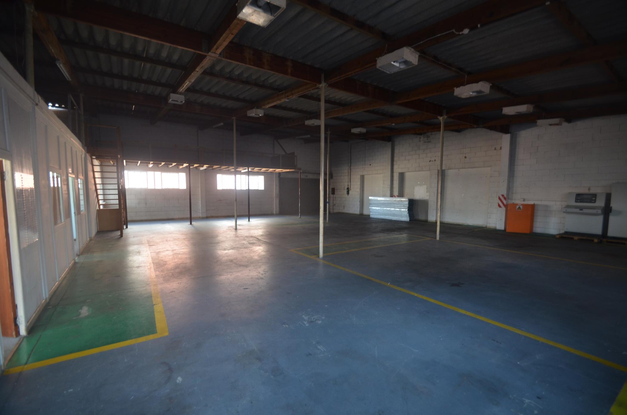 400 m2 Commercial Industrial Property To Rent North End (Port