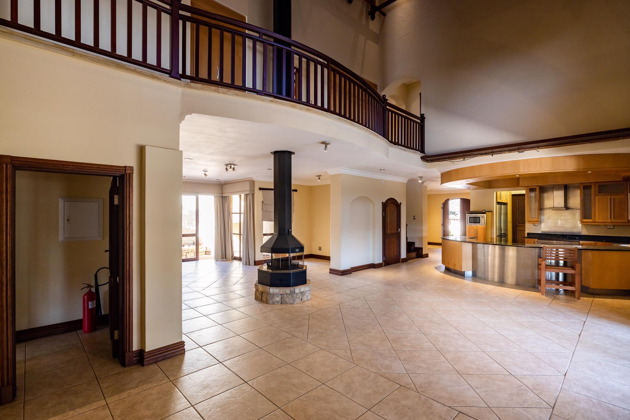 3 Bedroom House For Sale Silver Lakes Golf Estate PT1406013 Pam