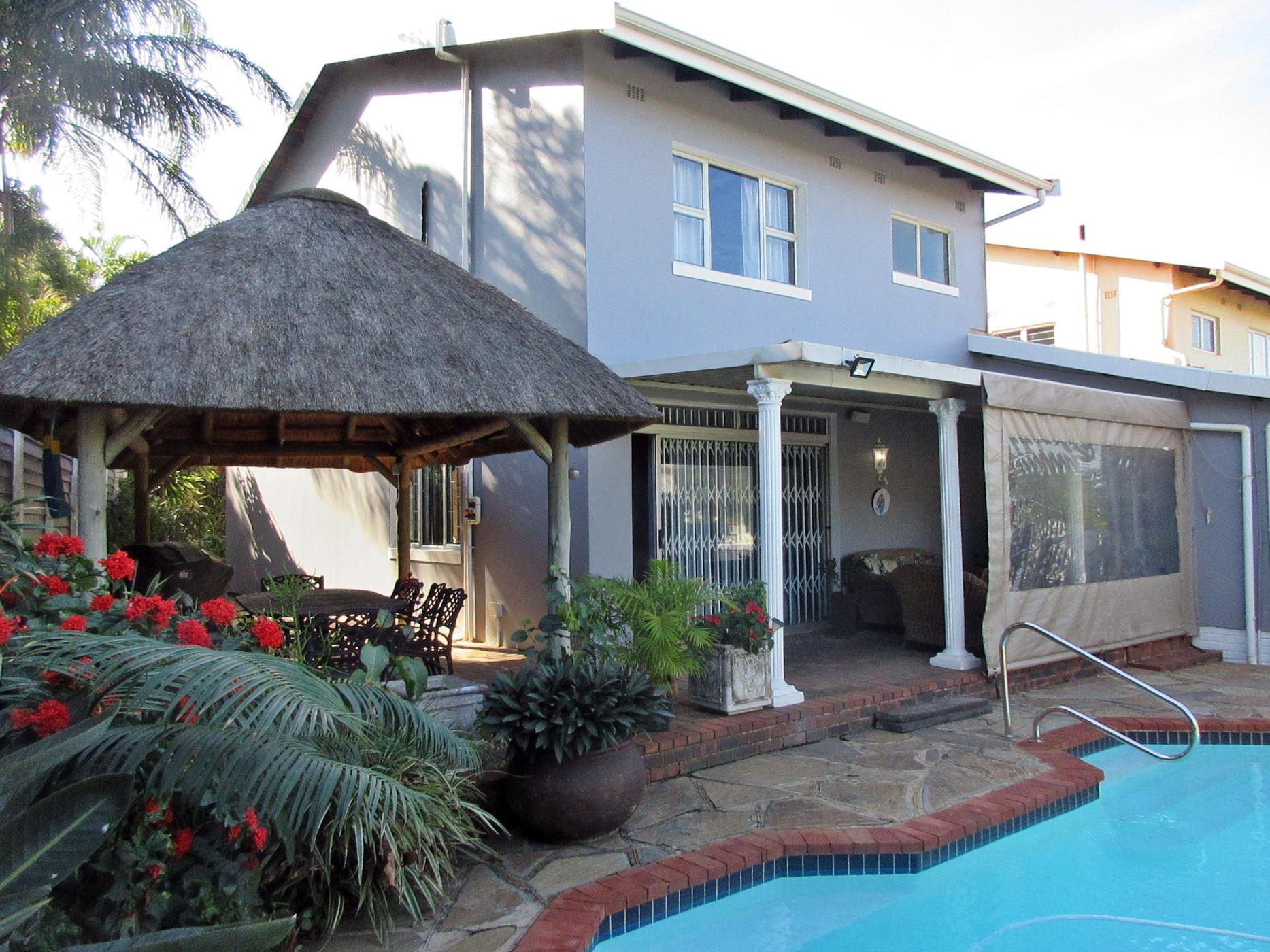 3 bedroom townhouse to rent in La Lucia