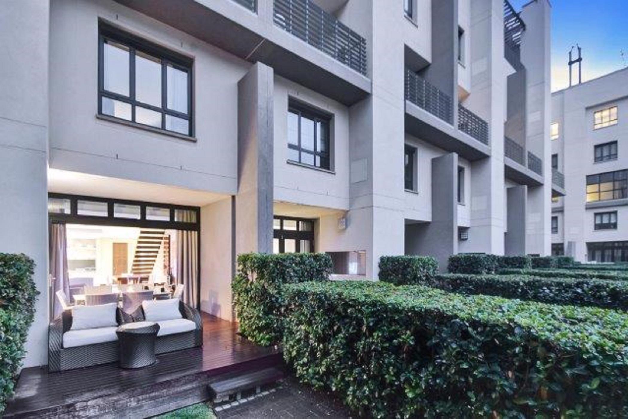 2 Bedroom Apartment For Sale Melrose Arch JD1490191 Pam Golding