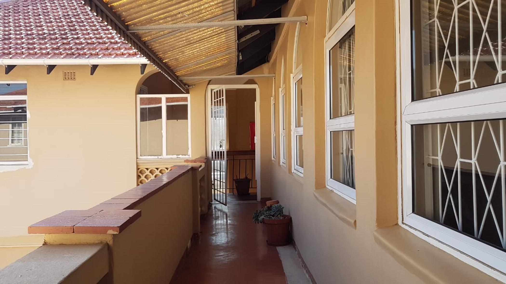 2 Bedroom Apartment For Sale Musgrave 1DA1493086 Pam Golding