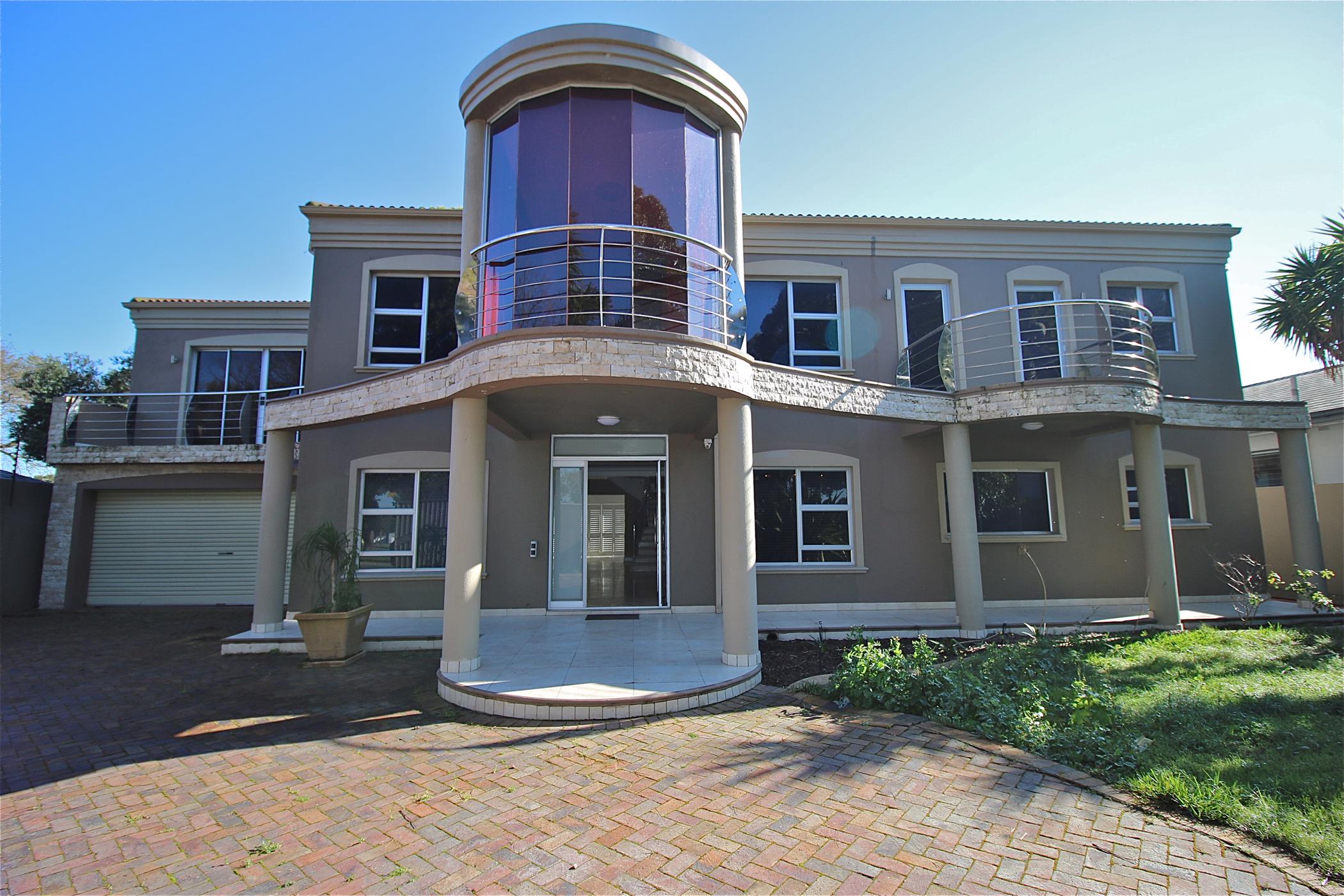 4 Bedroom House For Sale Panorama (Parow) 1PLA1497291 Pam Golding Properties