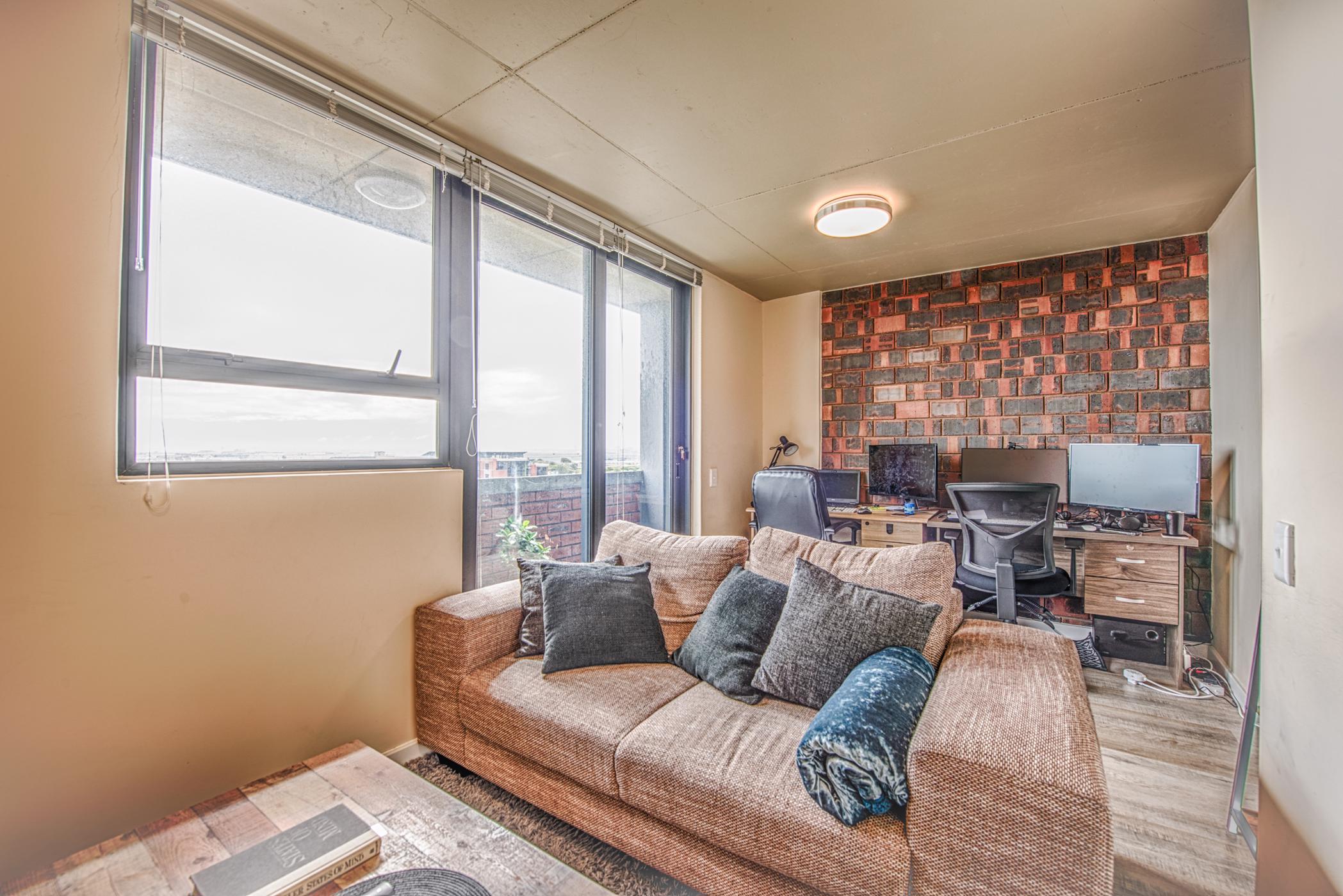 1 Bedroom Apartment For Sale Observatory (Cape Town) KW1598609