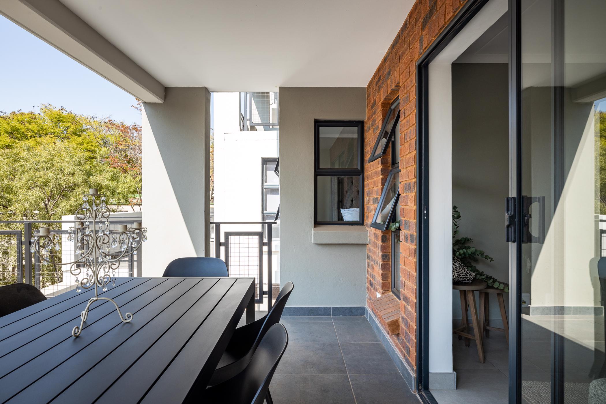 2 Bedroom Apartment For Sale Brooklyn (Pretoria East) PT1496968