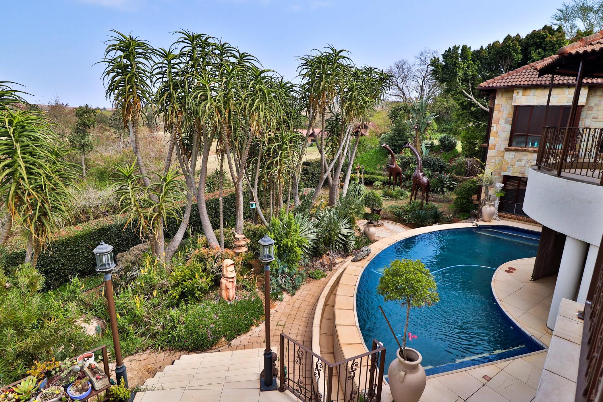 6 Bedroom House For Sale White River Country Estate 1WR1494853