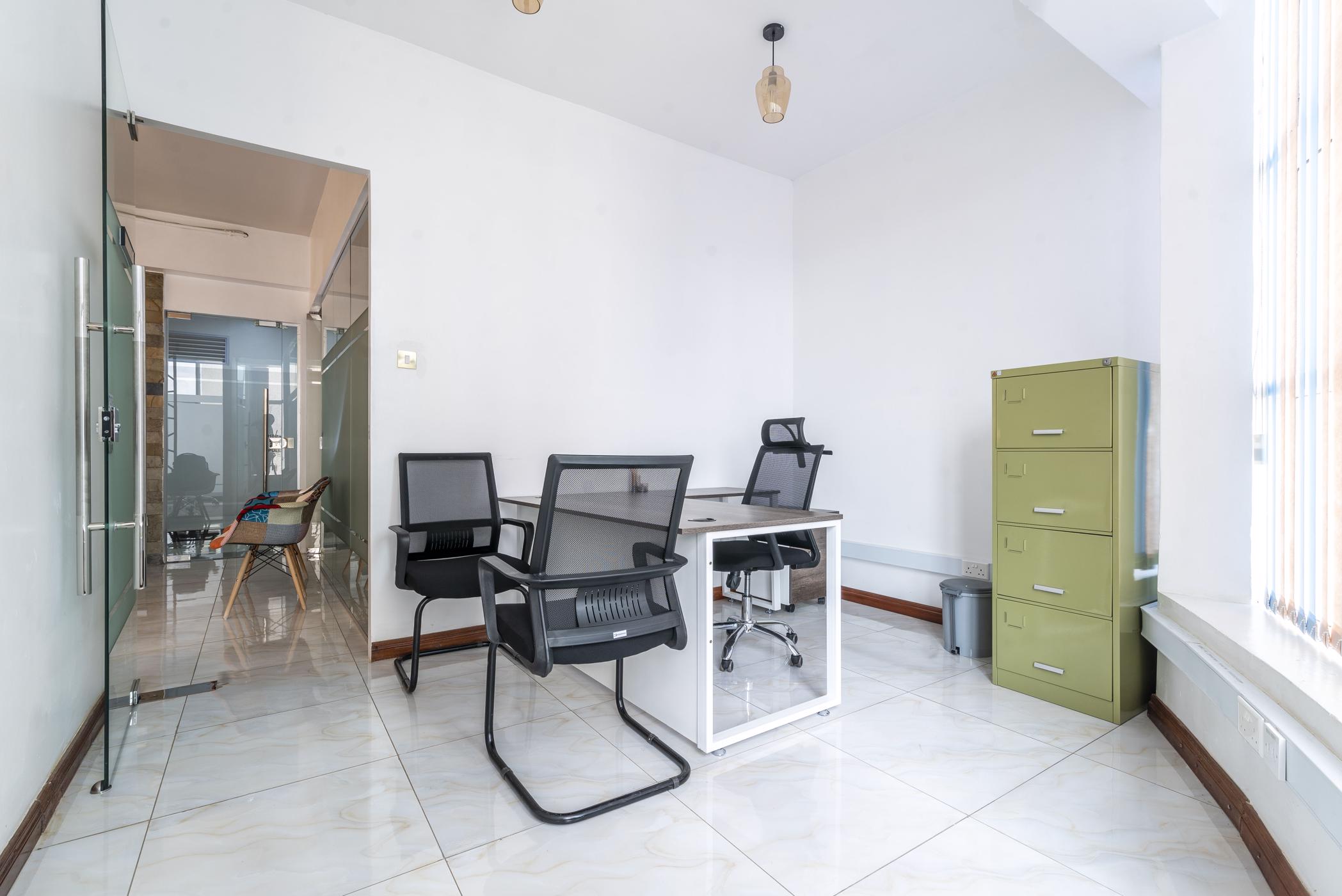 152 m2 Commercial Office For Sale Upper Hill (Kenya) 3KE1583128