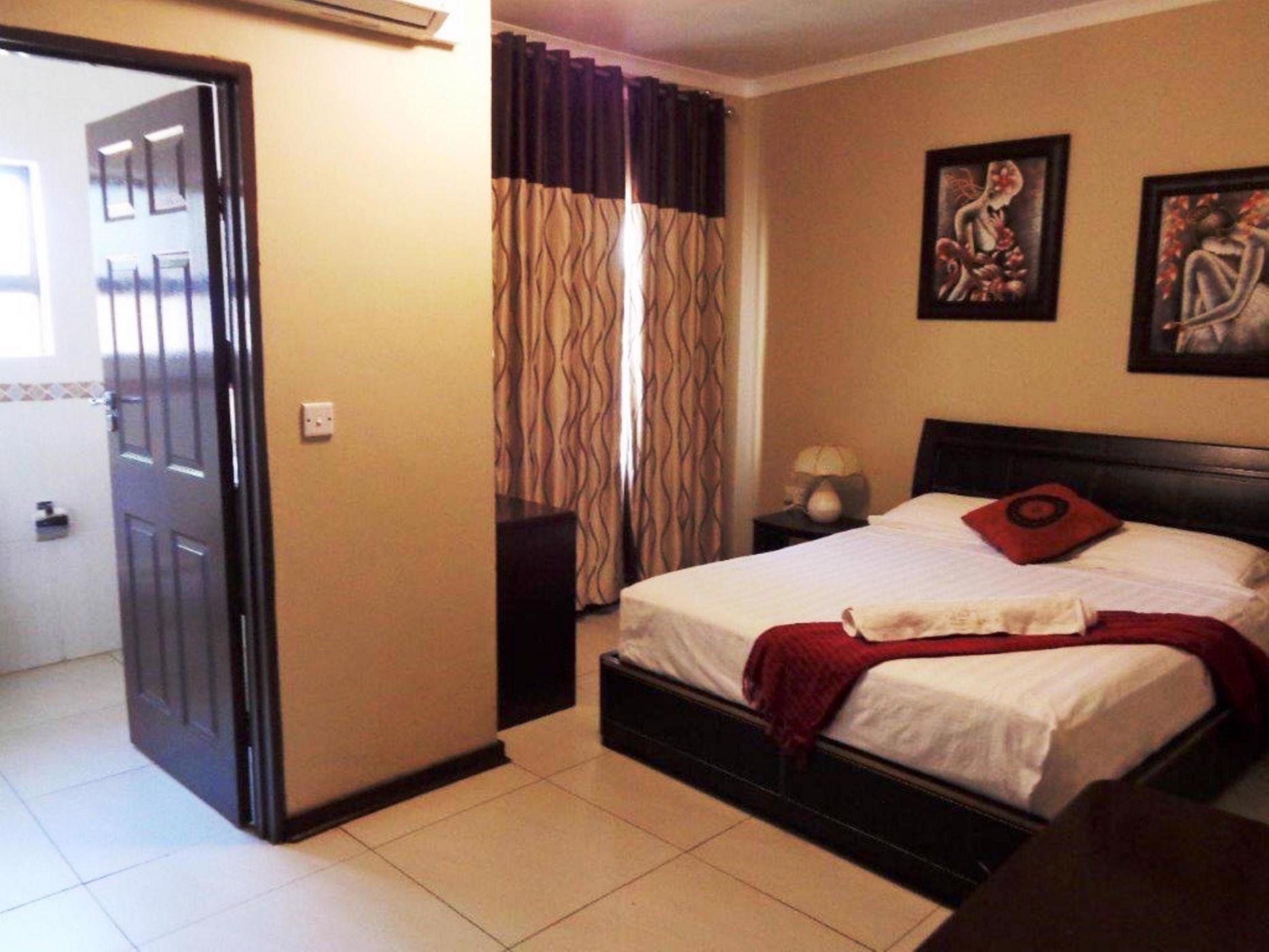 10 Bedroom House For Sale Gaborone North (Botswana) 3BO1625895
