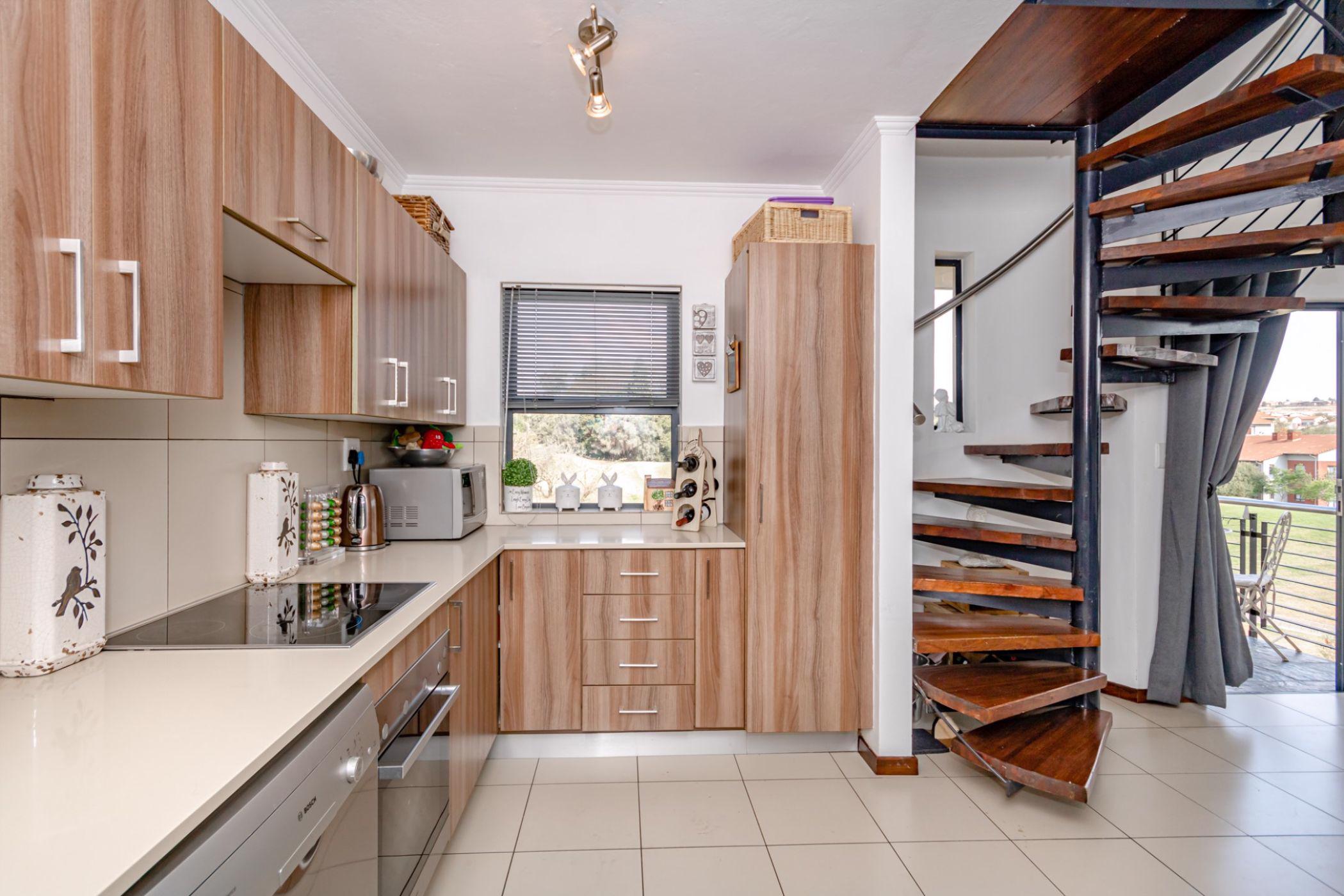 2 Bedroom Townhouse For Sale Jackal Creek Golf Estate RAN1501331