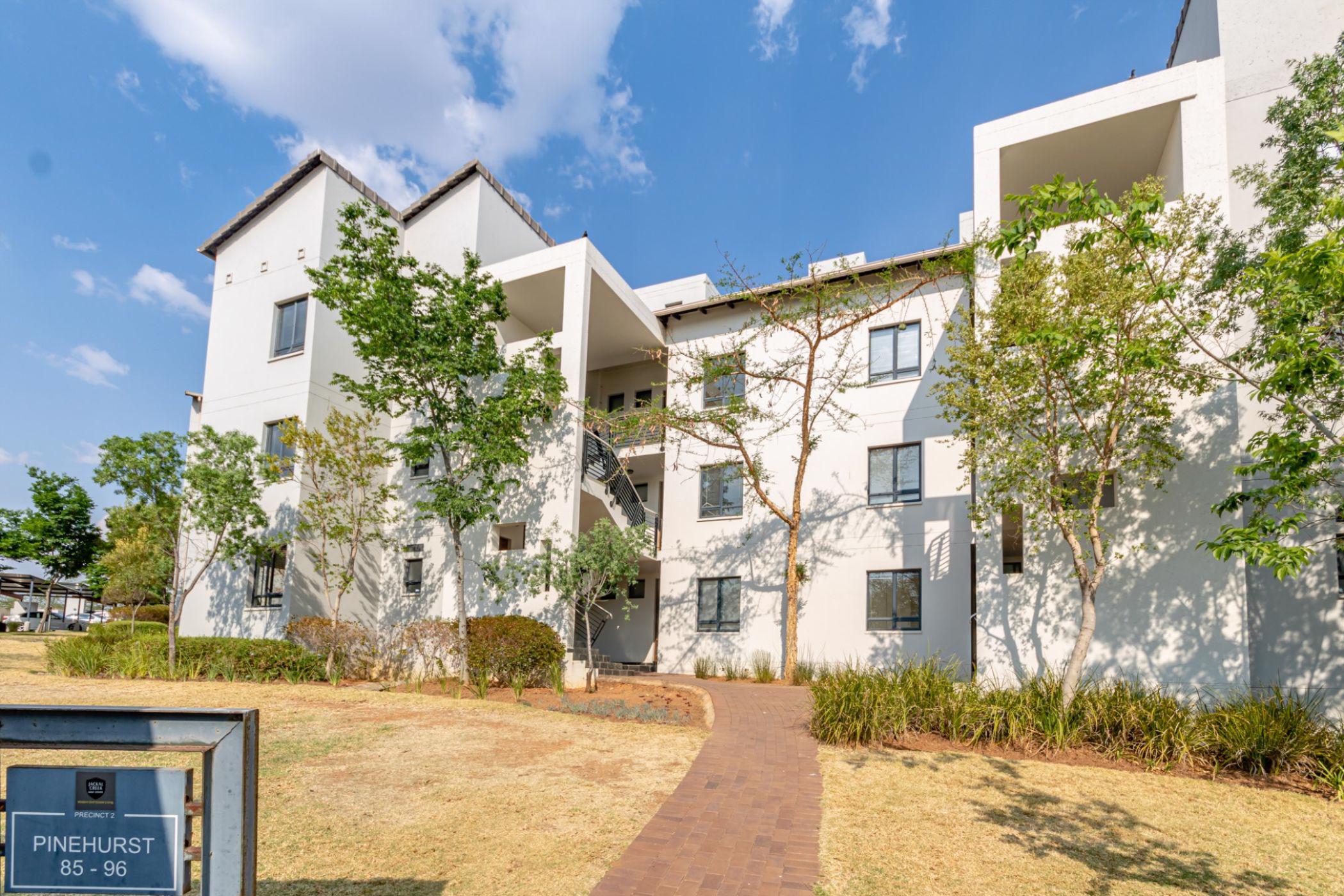 2 Bedroom Townhouse For Sale Jackal Creek Golf Estate RAN1501331