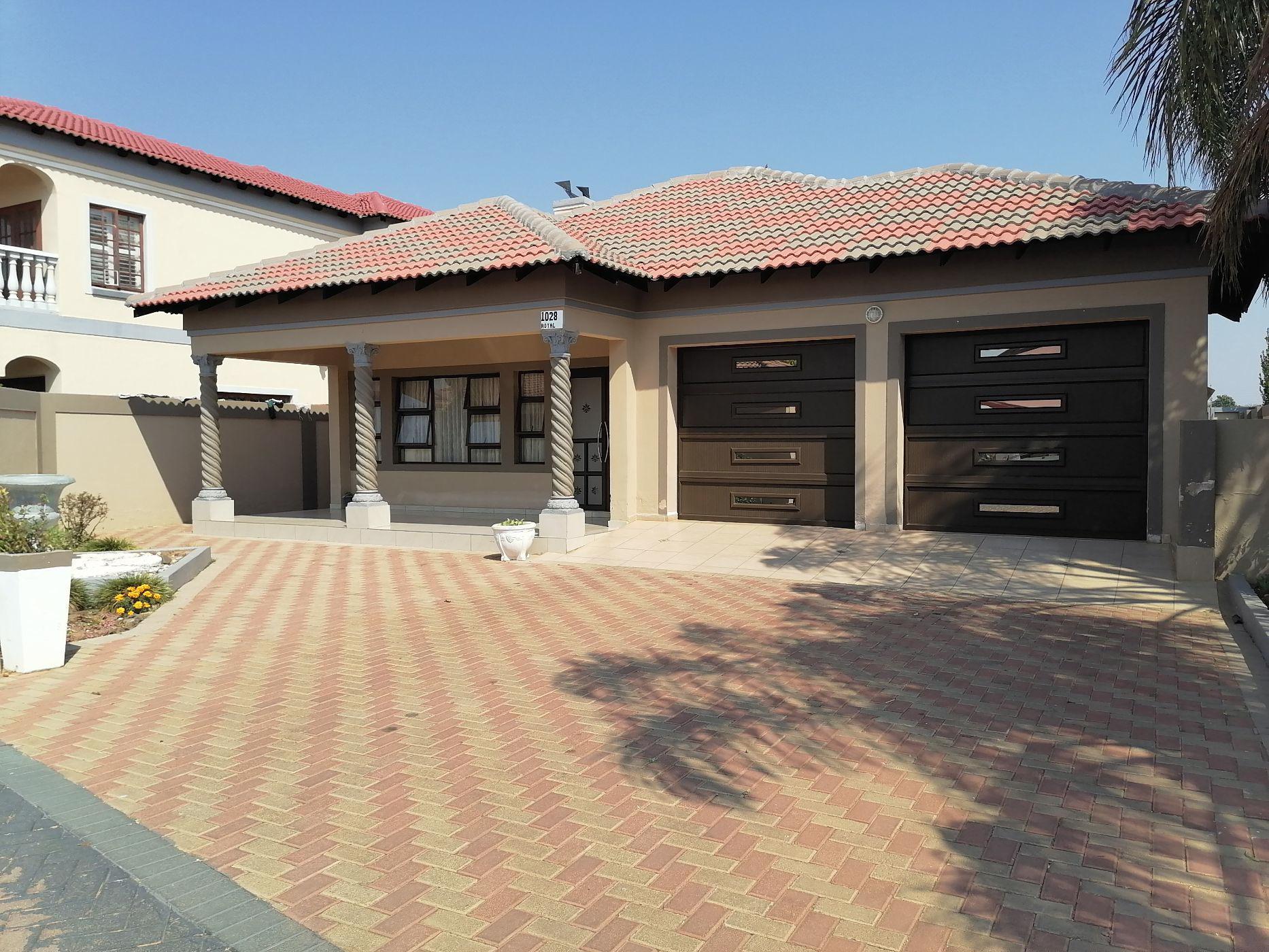 3 bedroom house for sale in Groblersdal