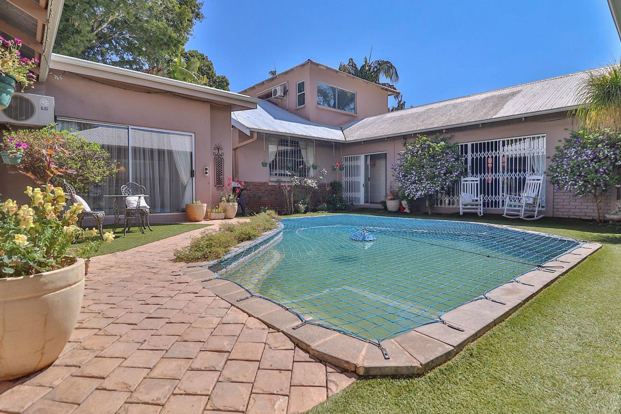 8 Bedroom House For Sale White River Ext 1 1WR1435166 Pam Golding