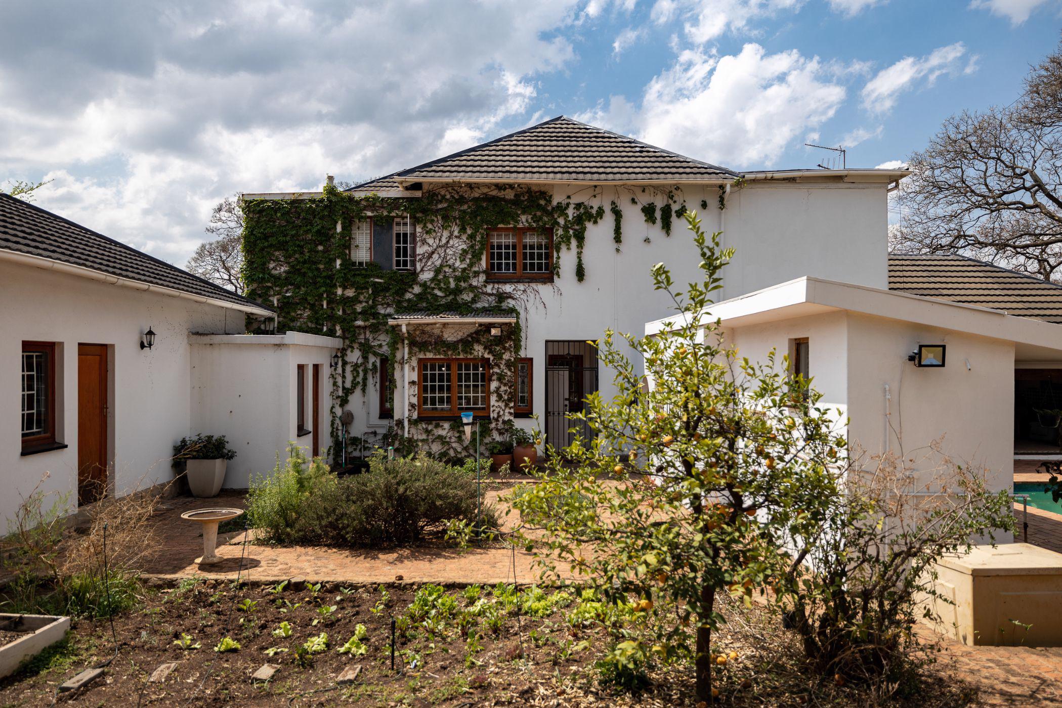 4 Bedroom House For Sale Brooklyn (Pretoria East) PT1501004 Pam