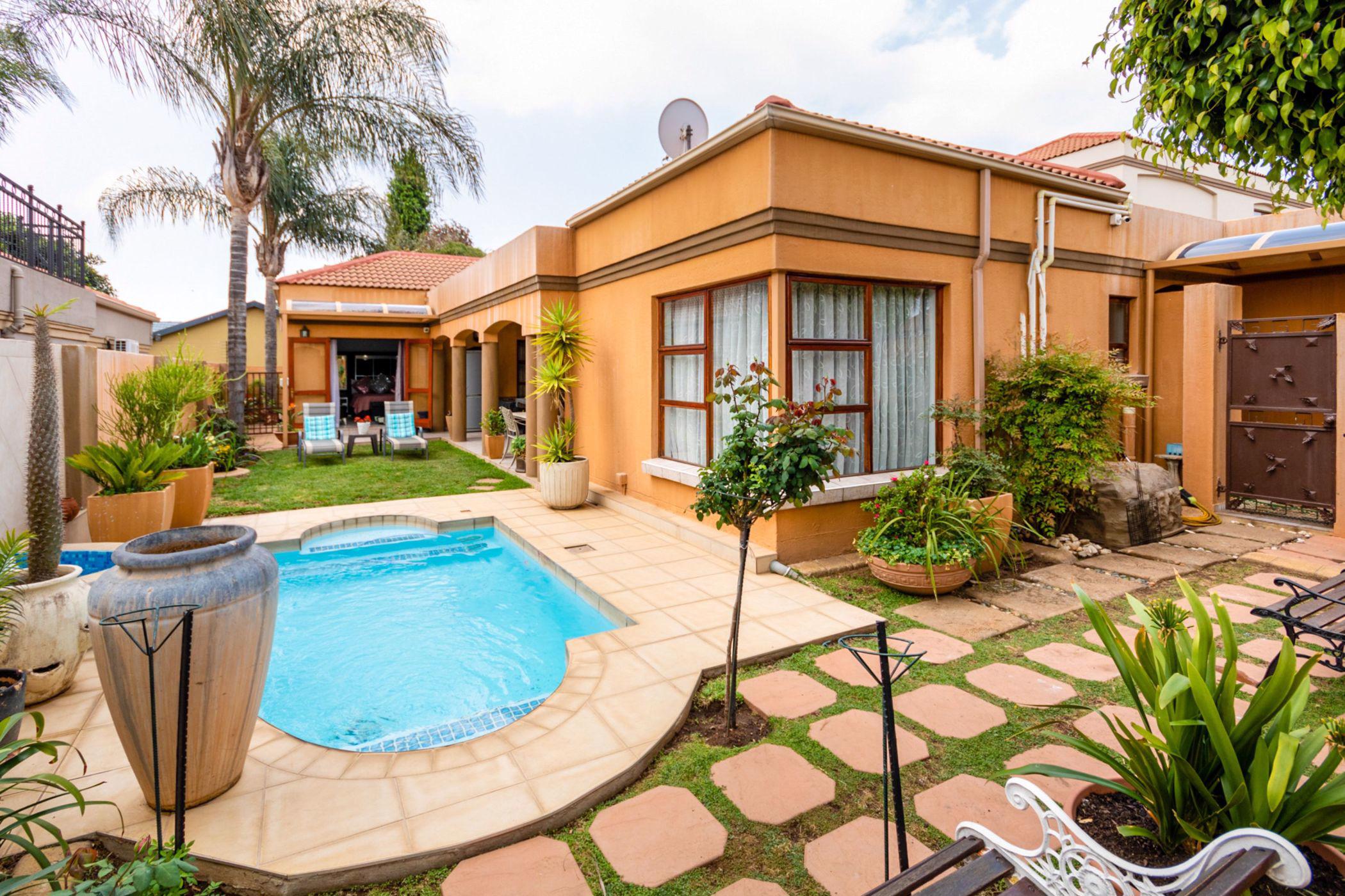 Glen Marais 3 Bedroom Houses For Sale Pam Golding Properties
