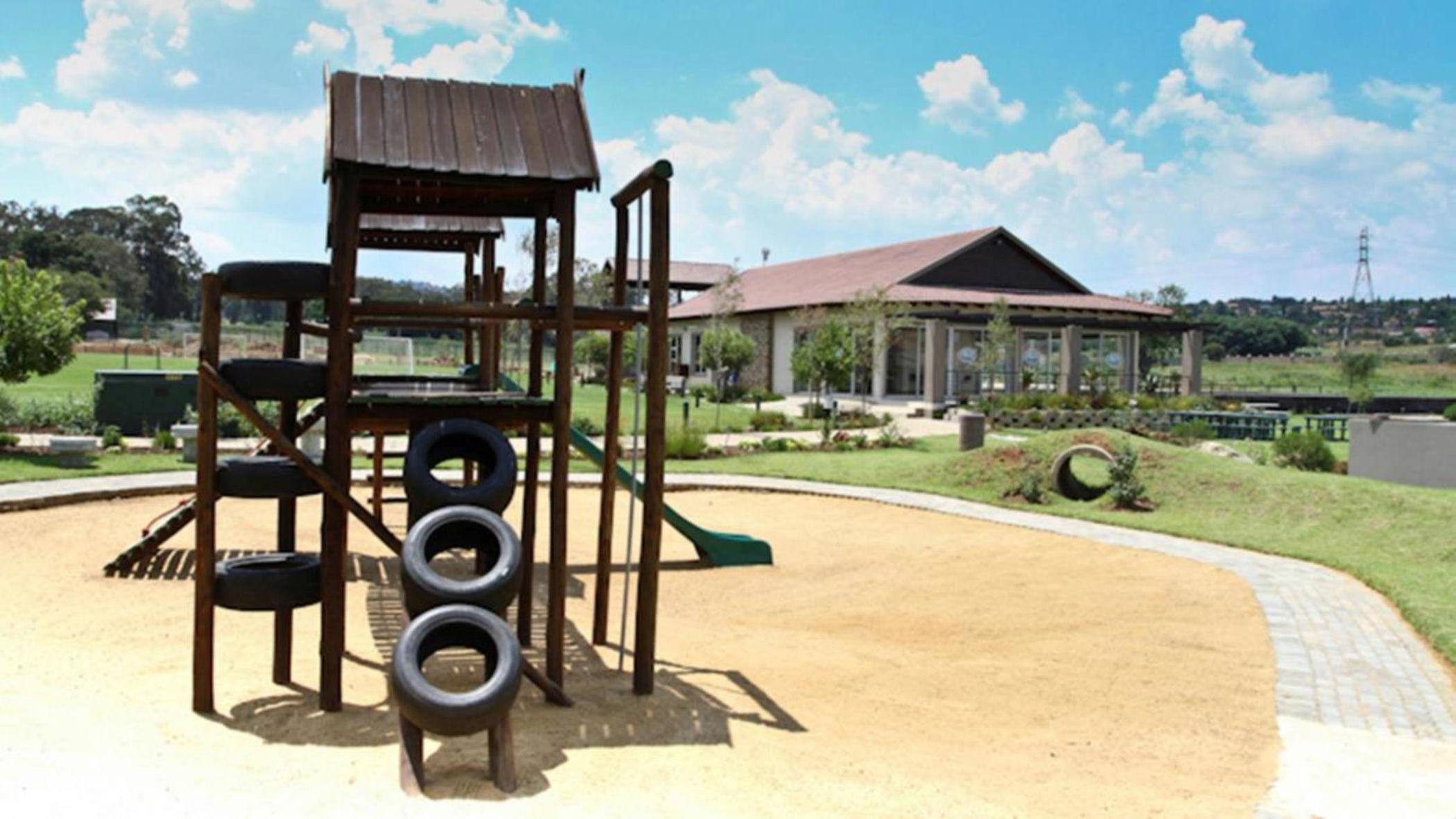 689 m2 Vacant Land For Sale Aspen Hills Nature Reserve 1GV1504143