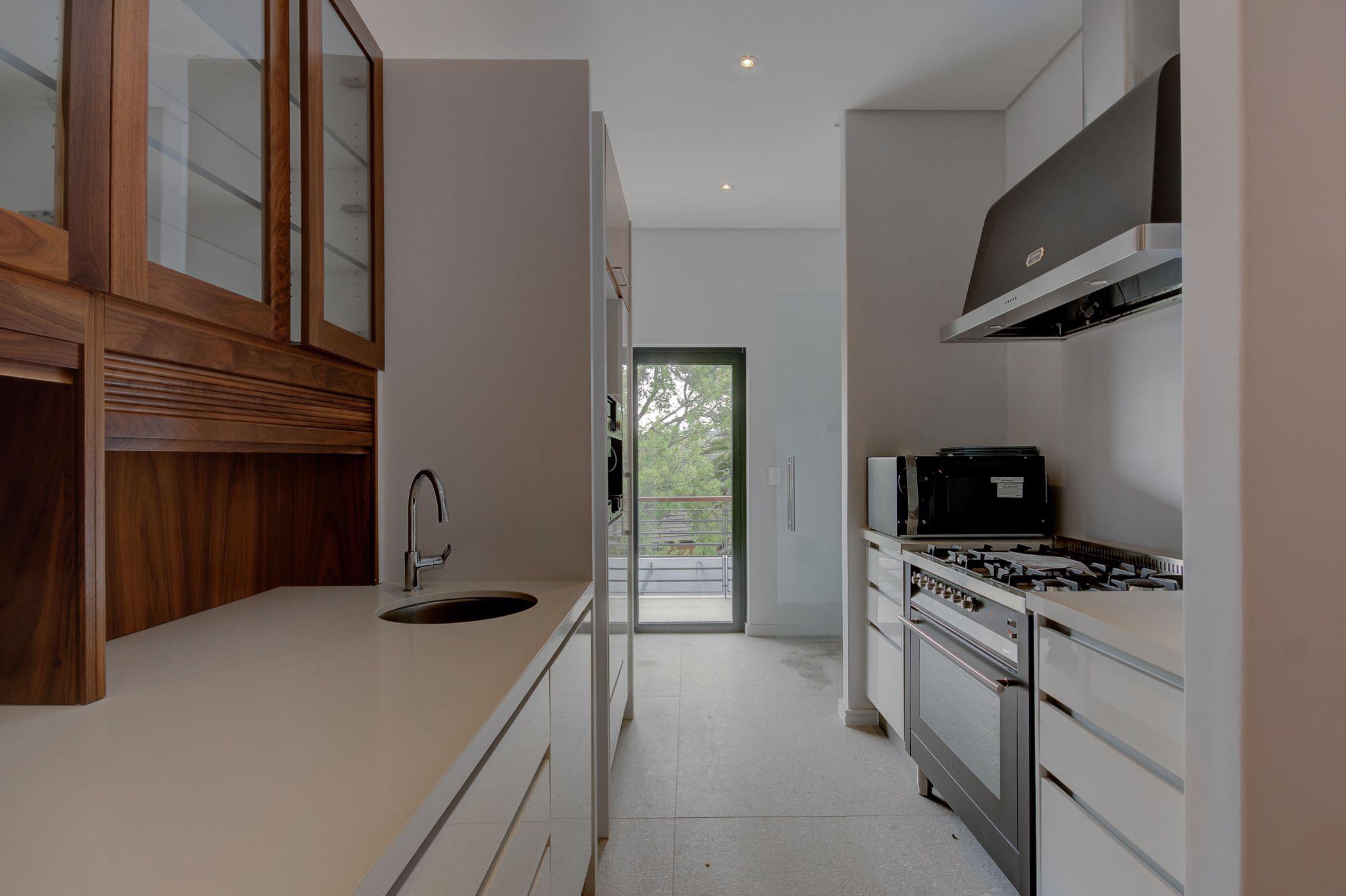 3 Bedroom Penthouse Apartment For Sale Somerset West SW1515321