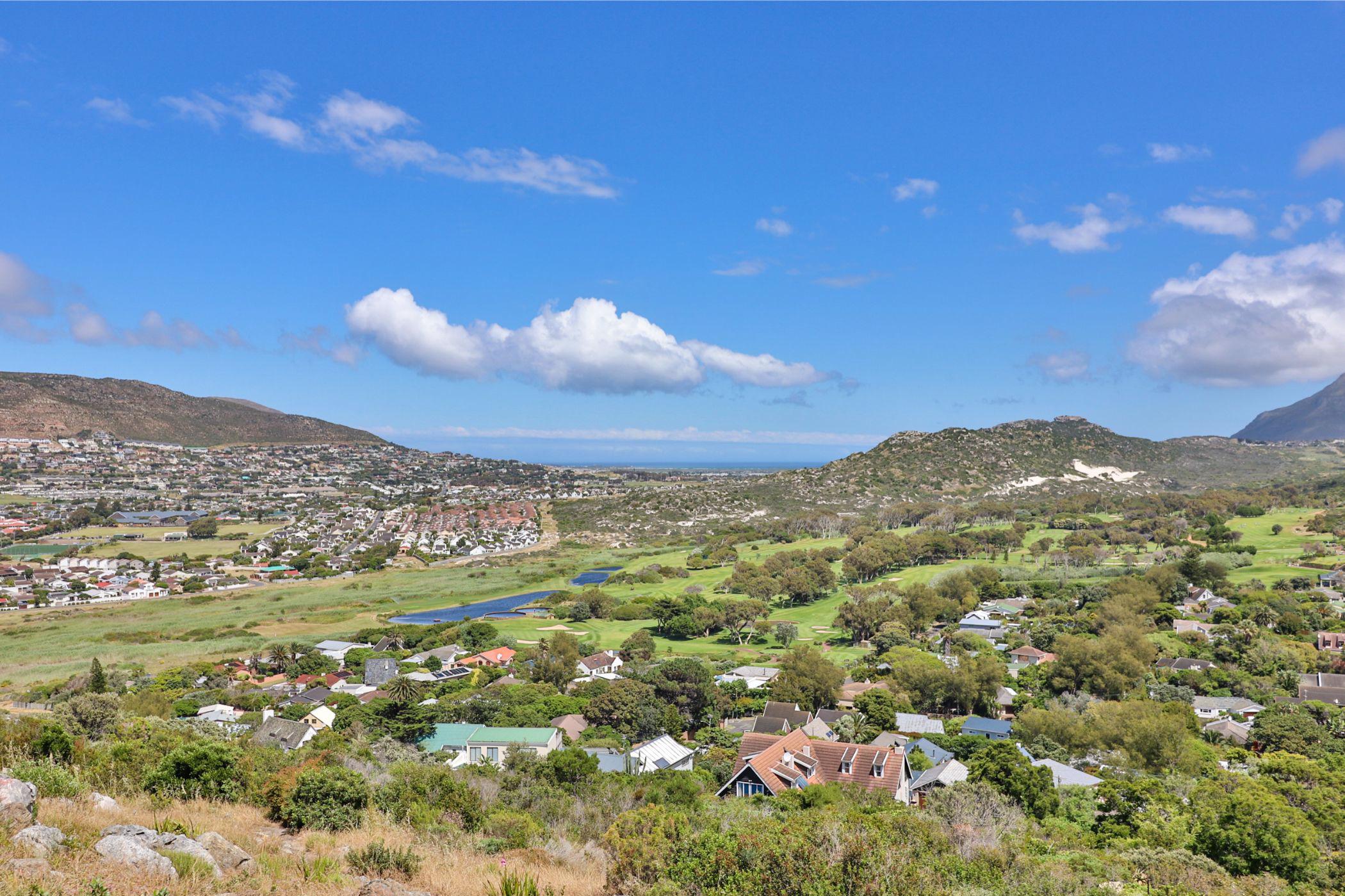 661 m&sup2; vacant land for sale in Clovelly (Cape Town)