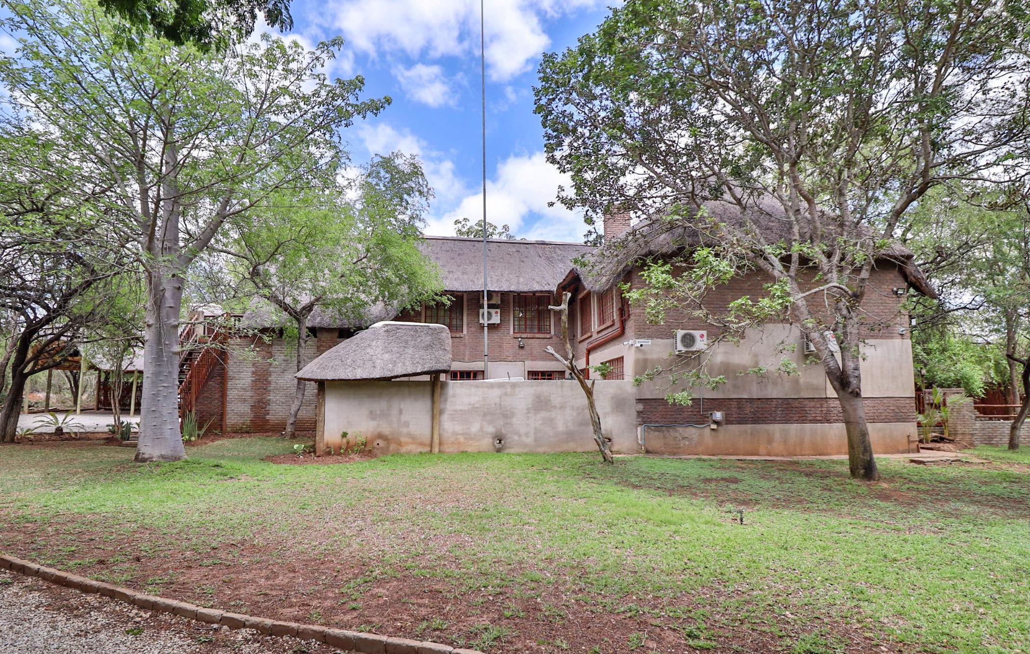 5 Bedroom Doublestorey House For Sale Marloth Park 1NK1512105