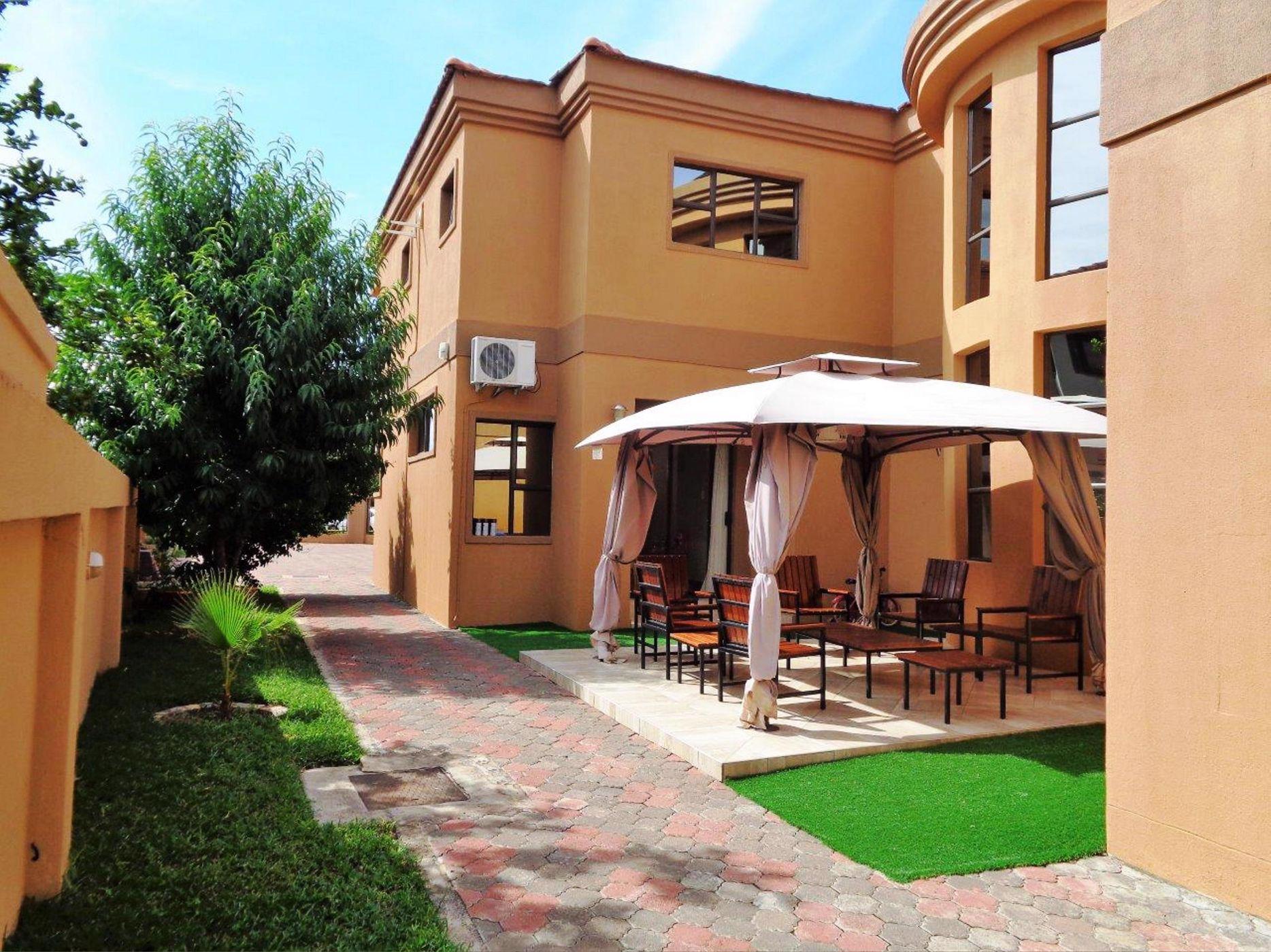 6 Bedroom House For Sale Phakalane Golf Estate (Botswana