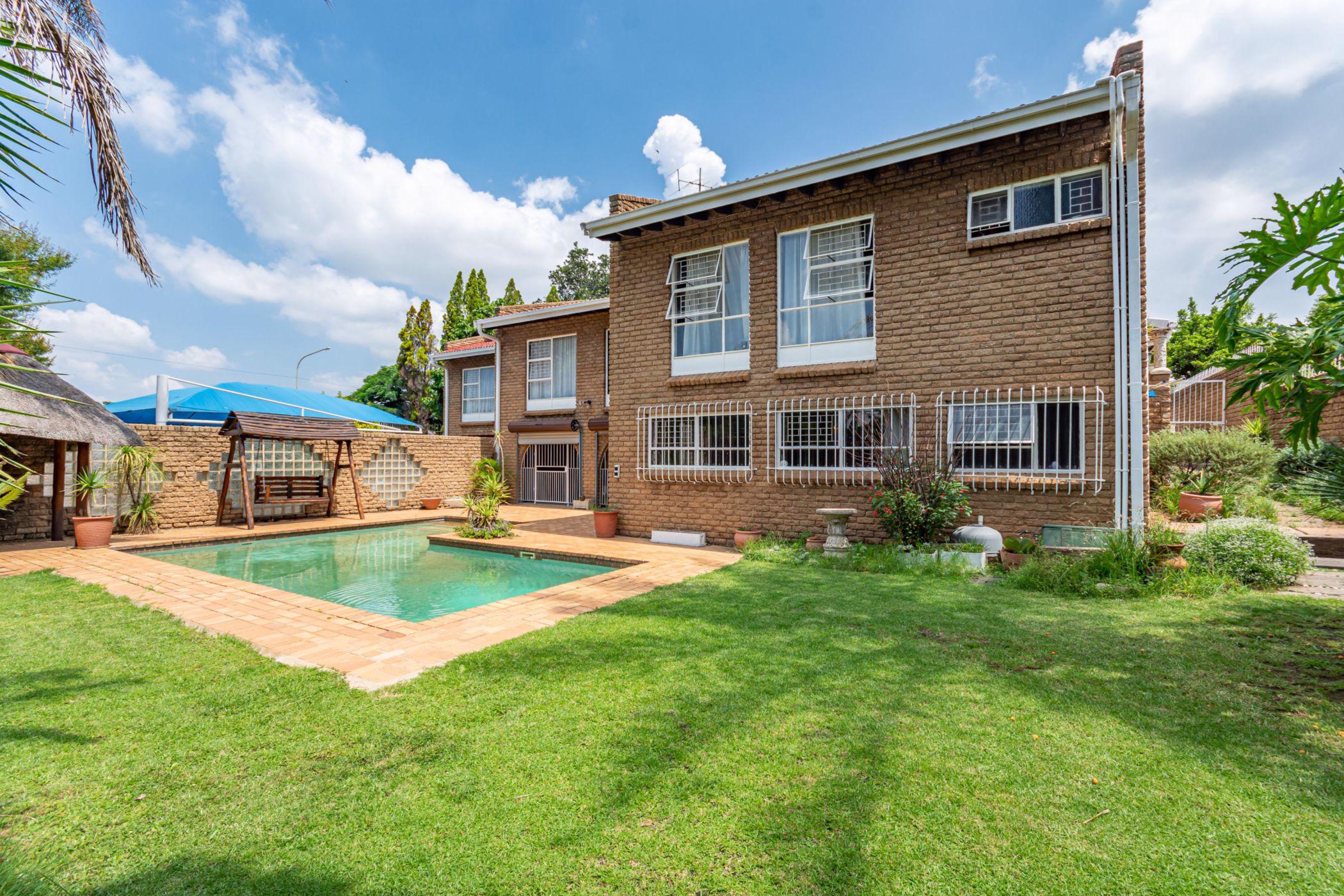 4 Bedroom House For Sale Van Riebeeck Park EN1517835 Pam Golding