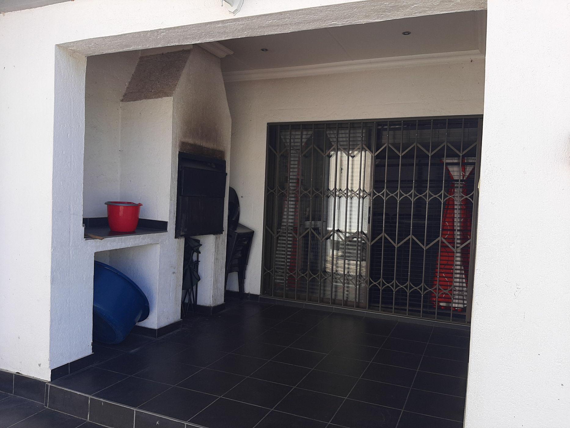 5 Bedroom House For Sale Drum Rock 1NS1521649 Pam Golding Properties