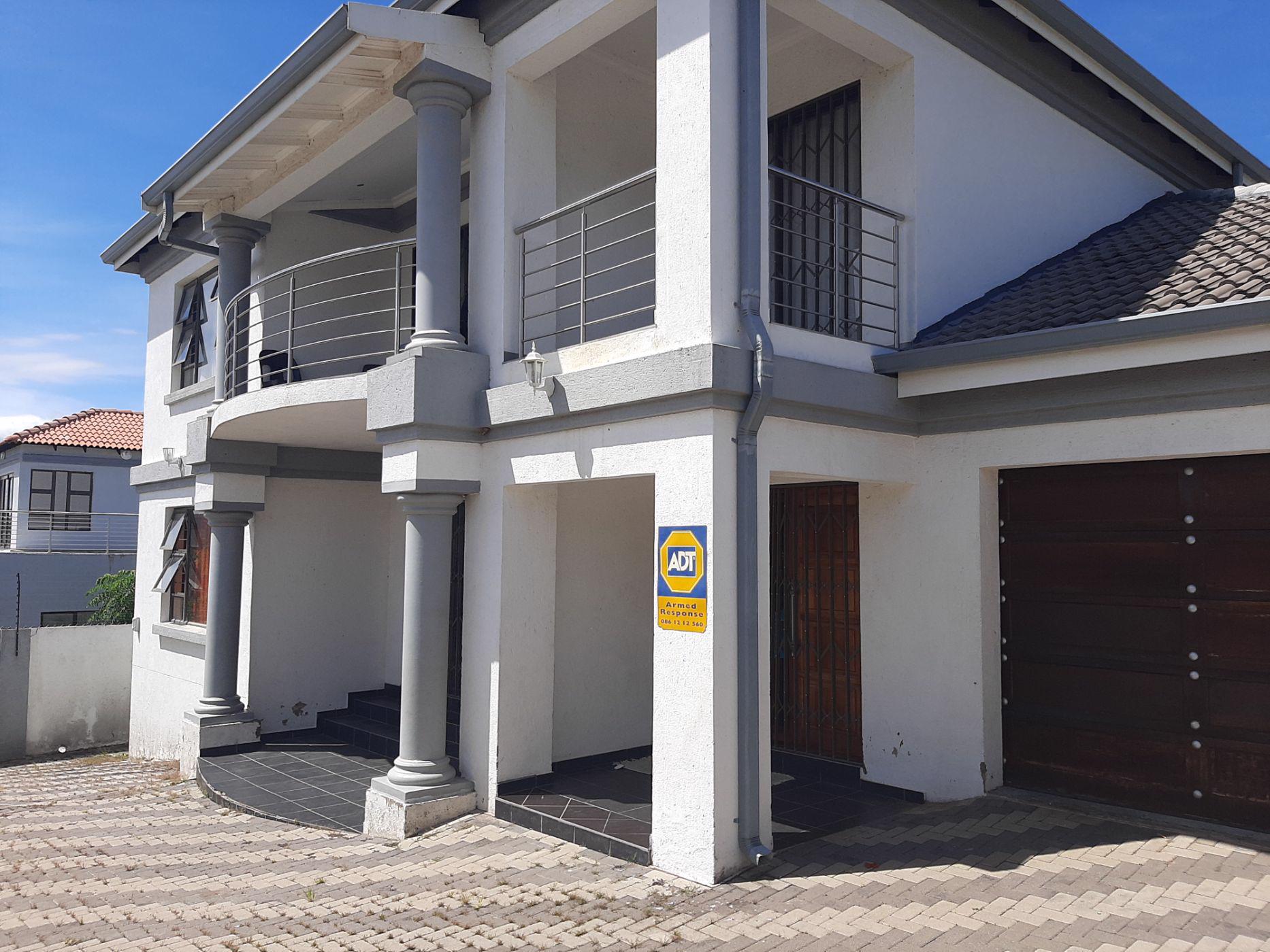 5 Bedroom House For Sale Drum Rock 1NS1521649 Pam Golding Properties